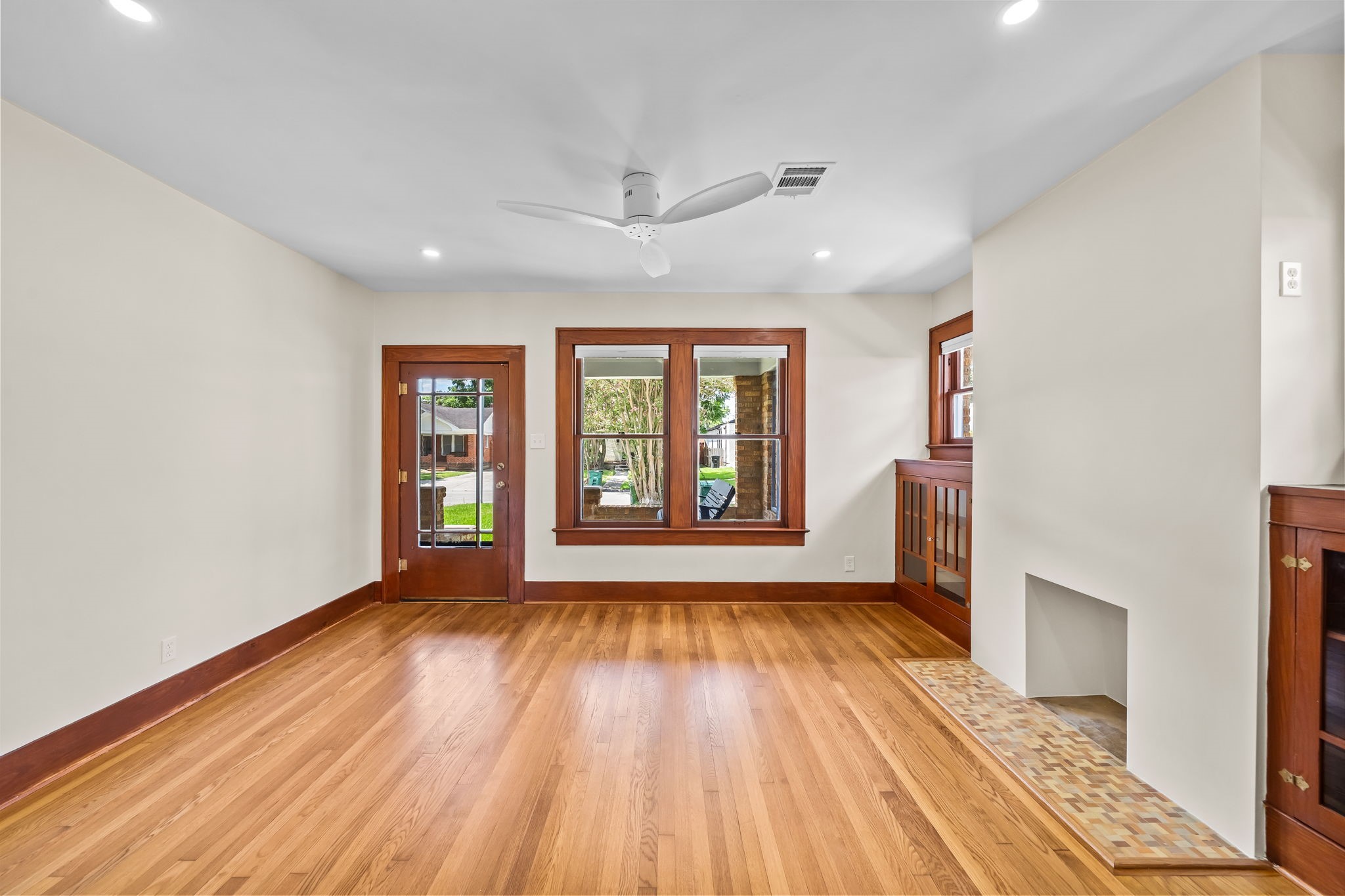 1429 Munger Street Property Photo 4