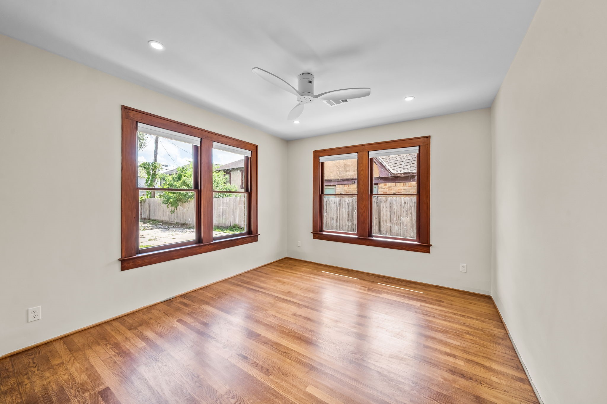 1429 Munger Street Property Photo 16