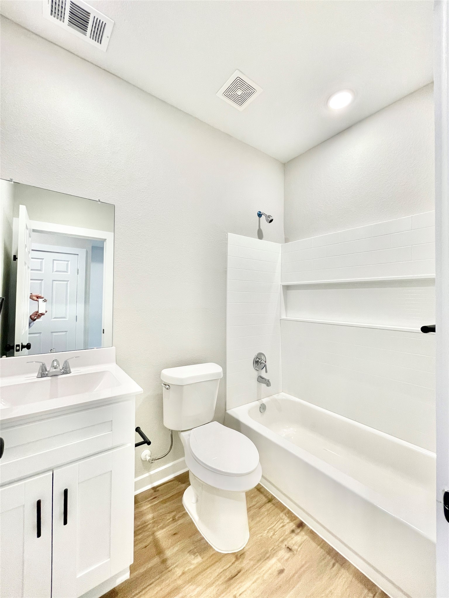 10317 Lake Road 4a Property Photo 11