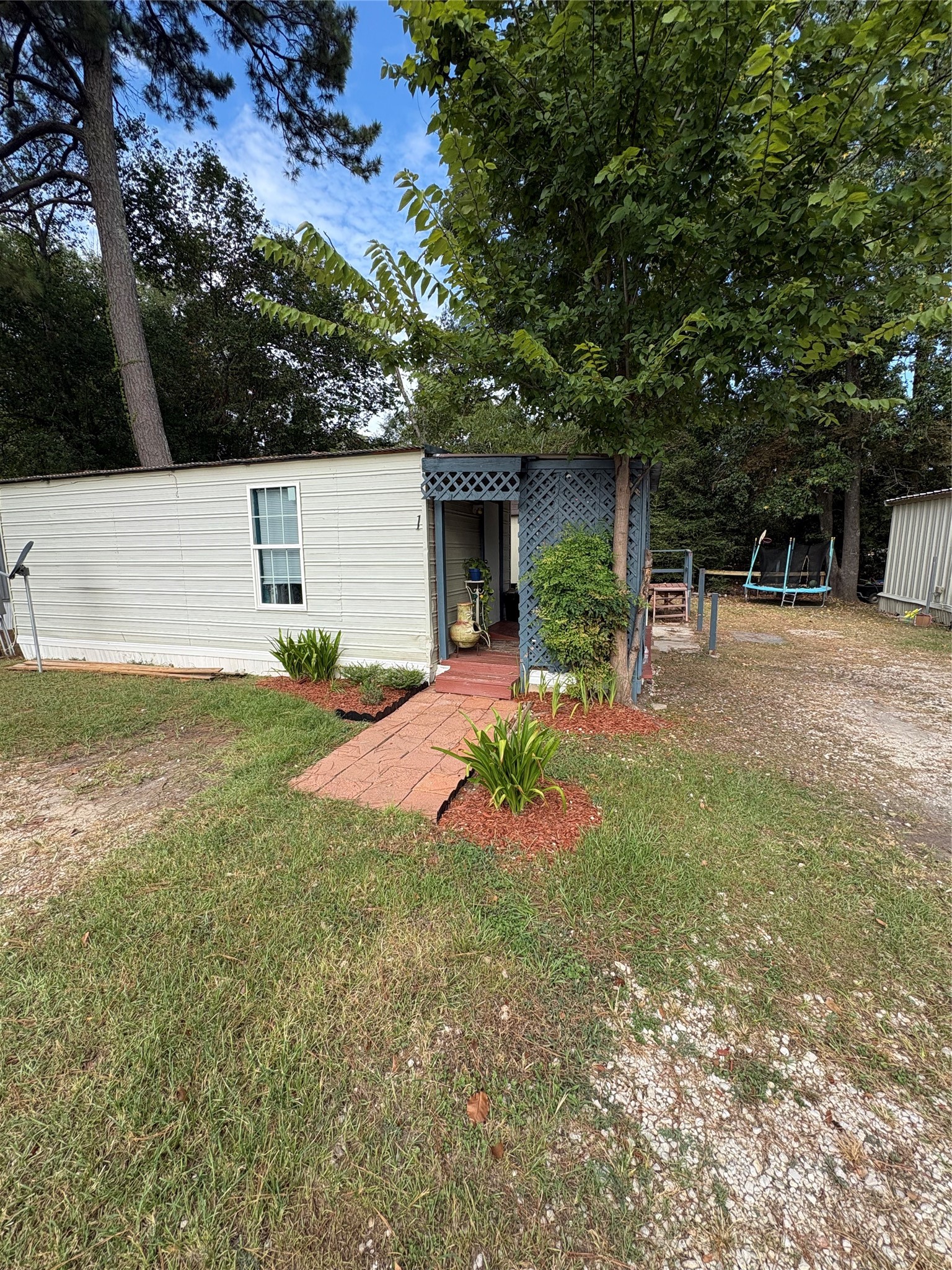 1490 S Byrd Ave Property Photo 2