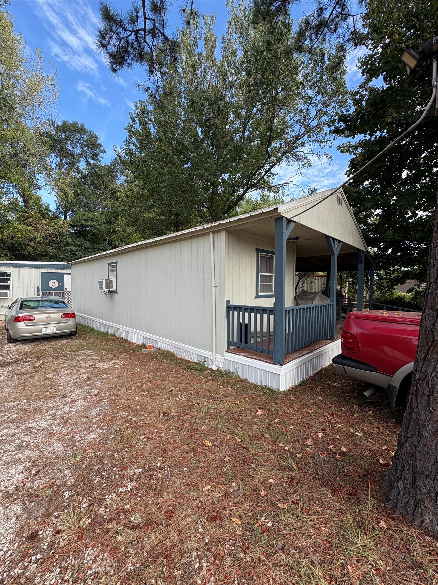 1490 S Byrd Ave Property Photo 3