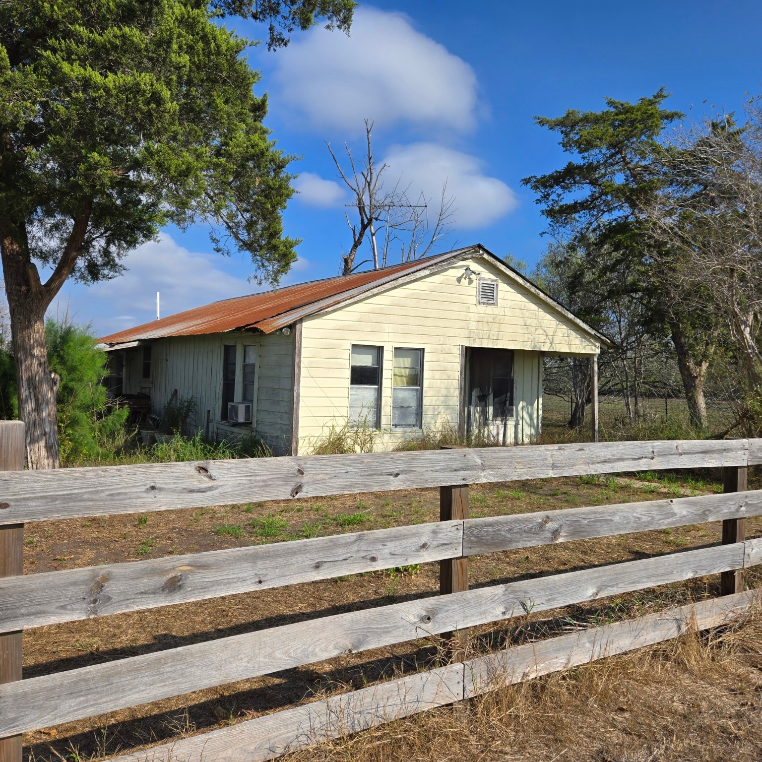 1350 W 8th Street