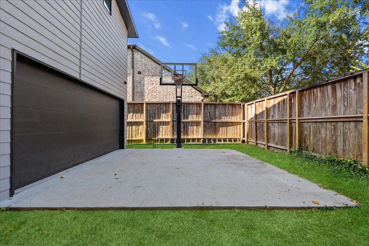 1418 Huge Oaks Property Photo 48