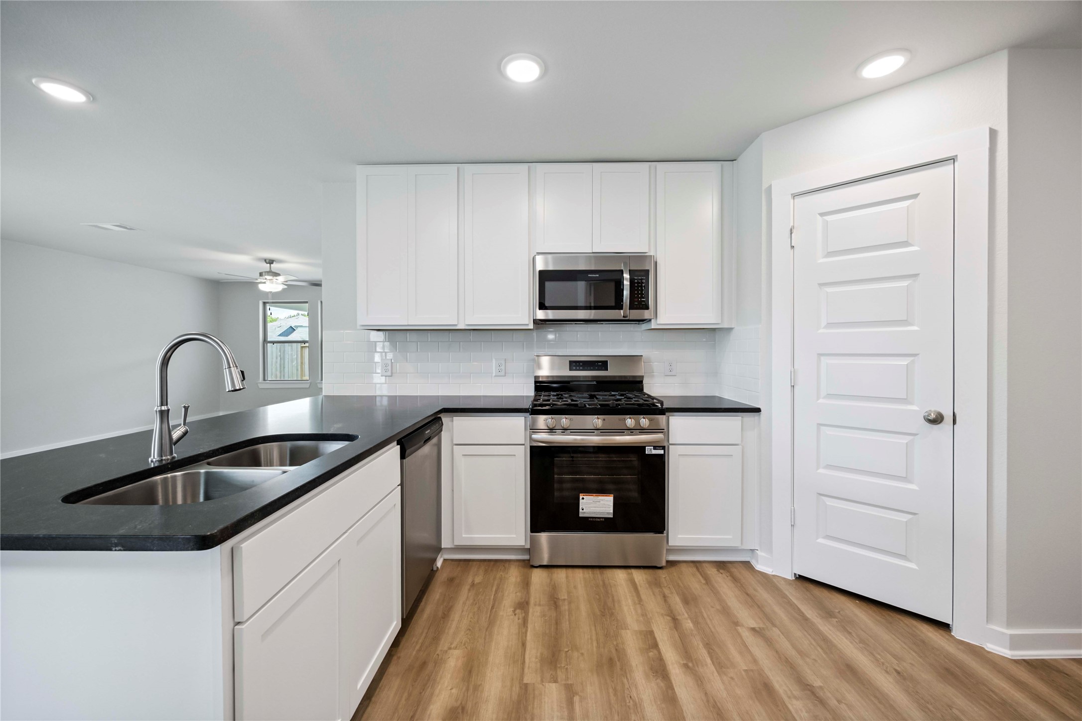 1200 Haverford Lane Property Photo 10