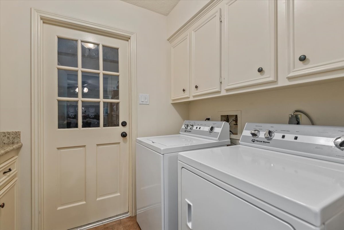 10 Cape Chestnut Drive Property Photo 19