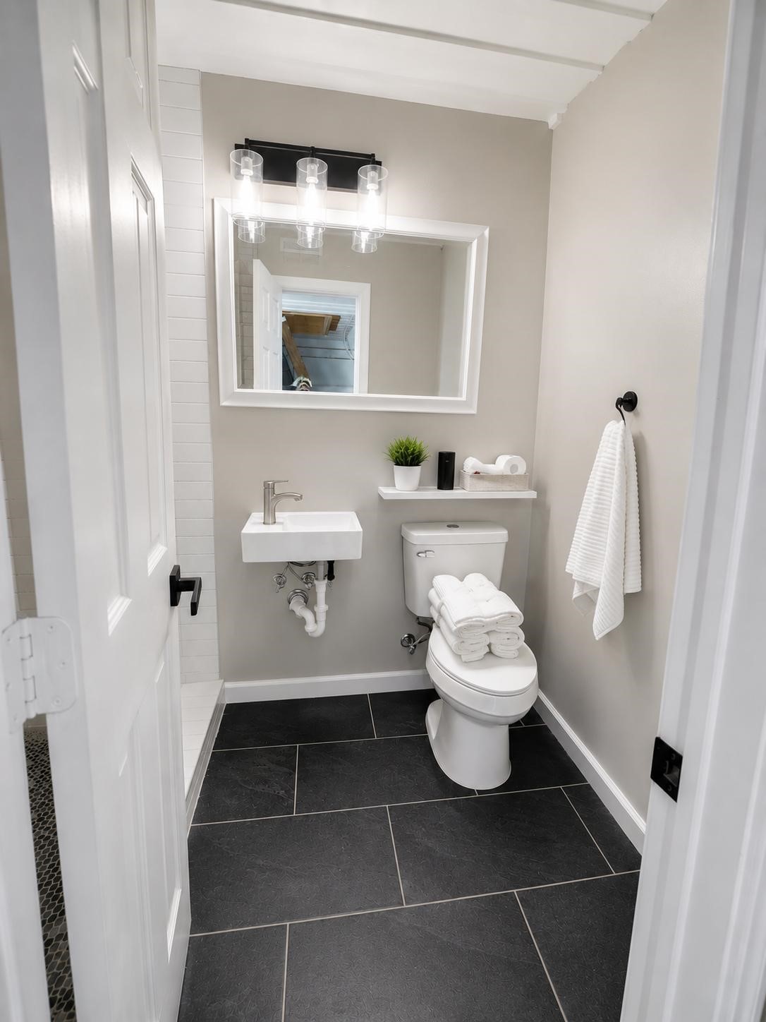 5036 Golden Forest Drive Property Photo 8