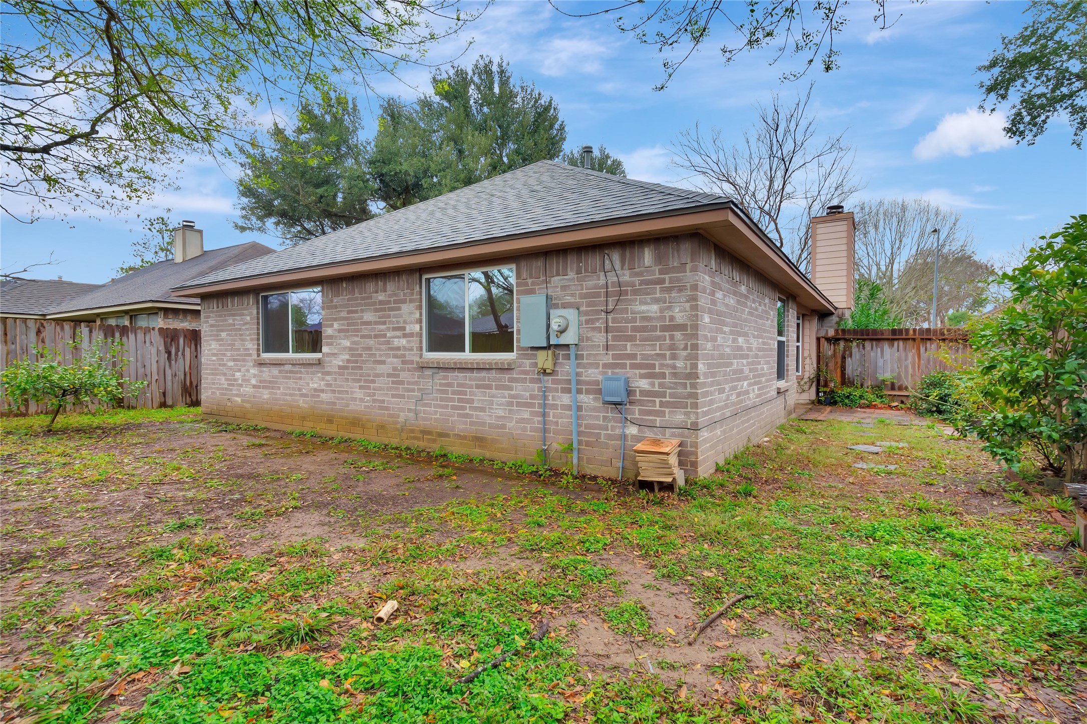 17018 Dusty Mill Drive W Property Photo 13