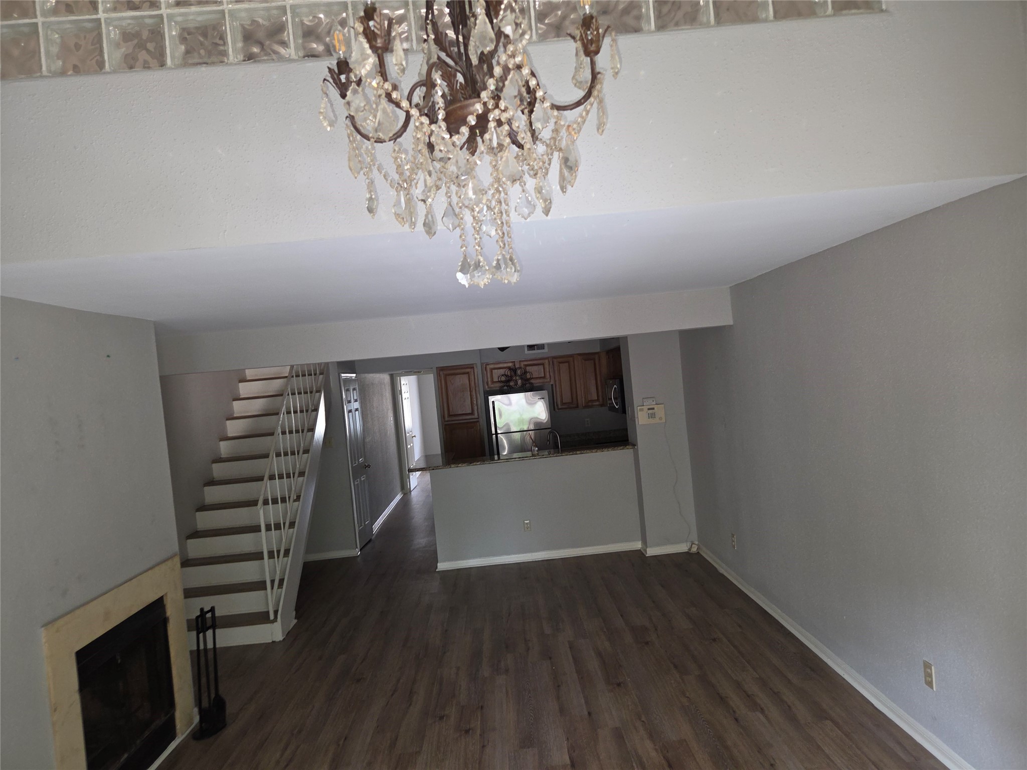 2425 Holly Hall Street 107 Property Photo 12