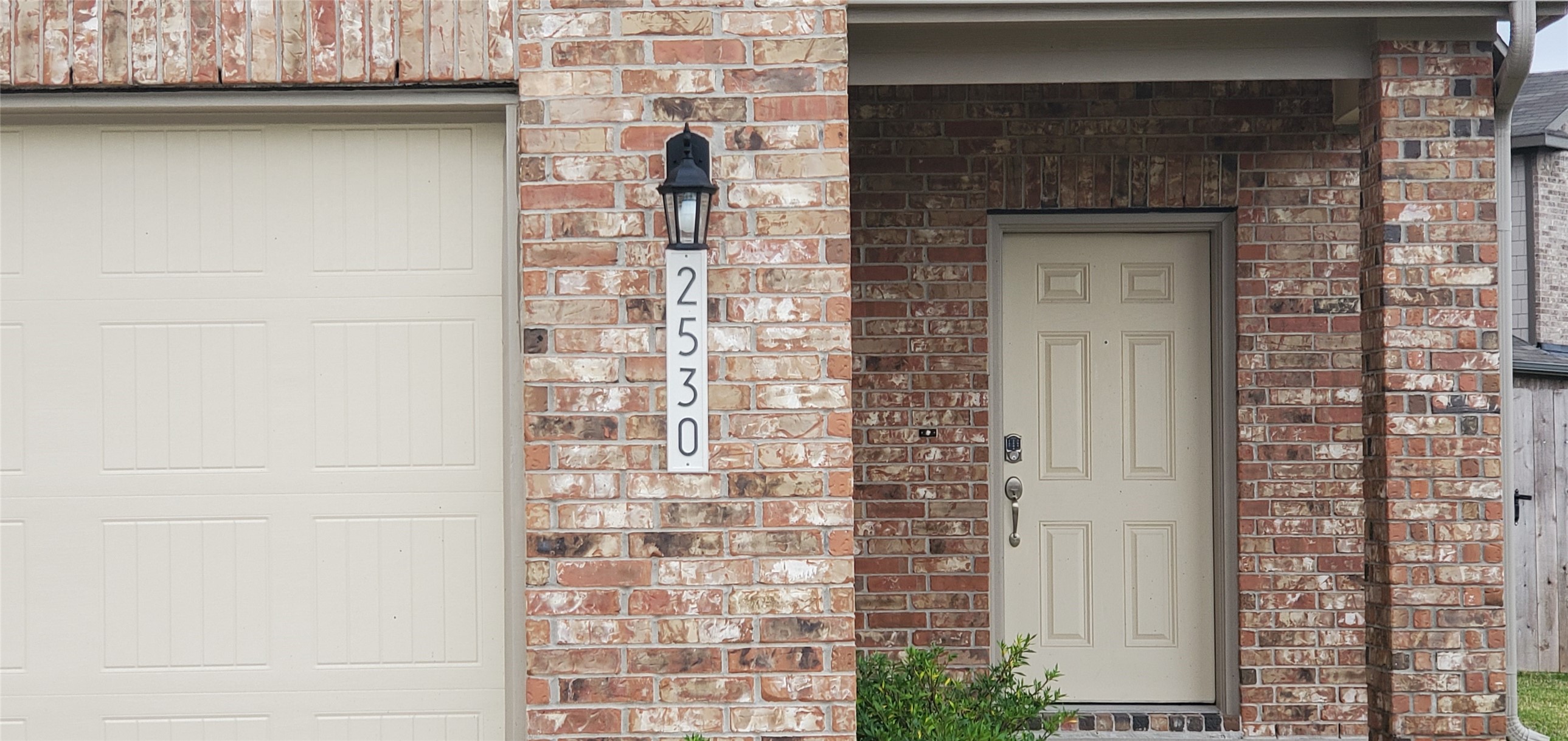 2530 Remembrance Circle Property Photo 1