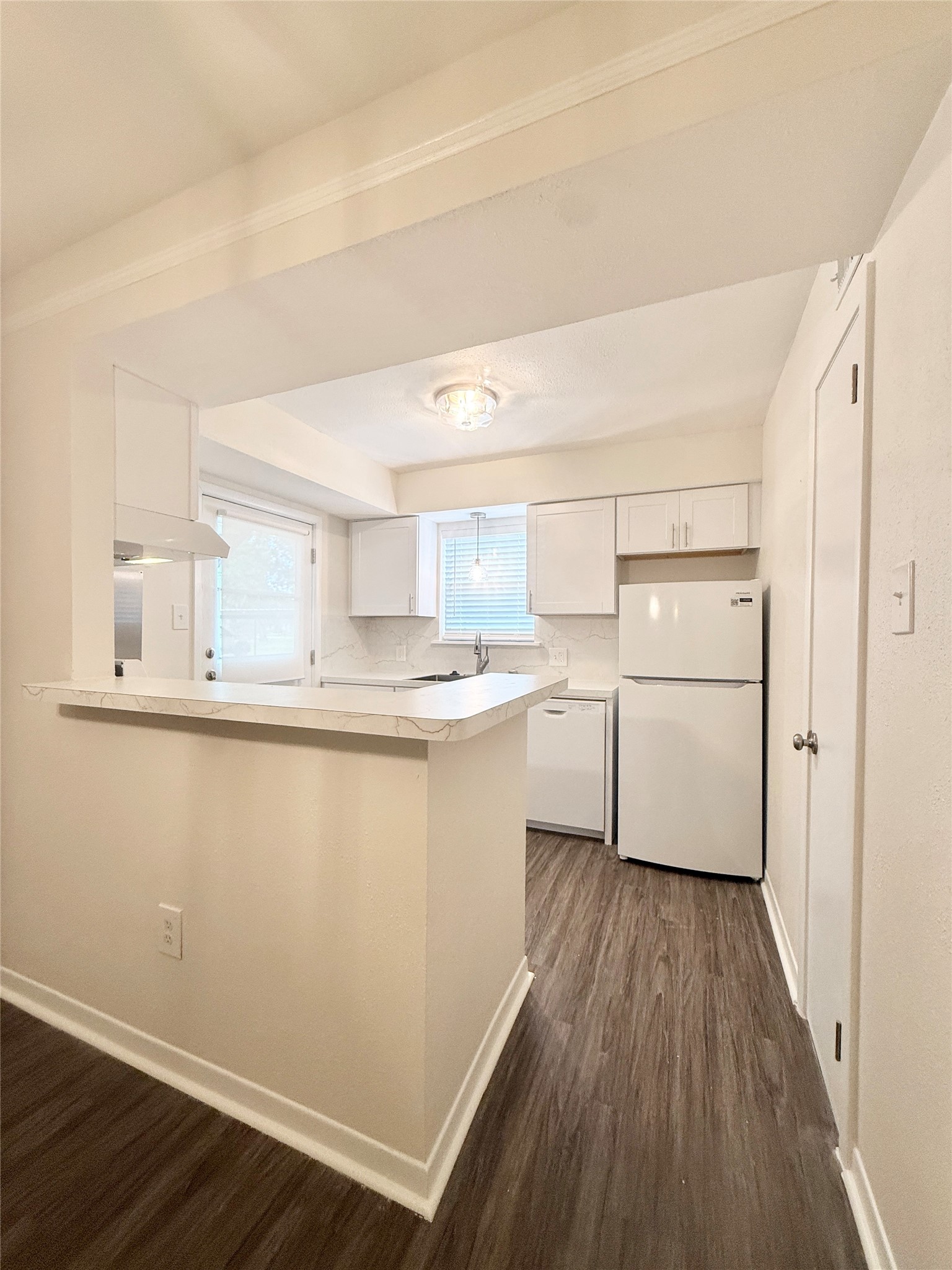 500 Willow Drive C7 Property Photo 6