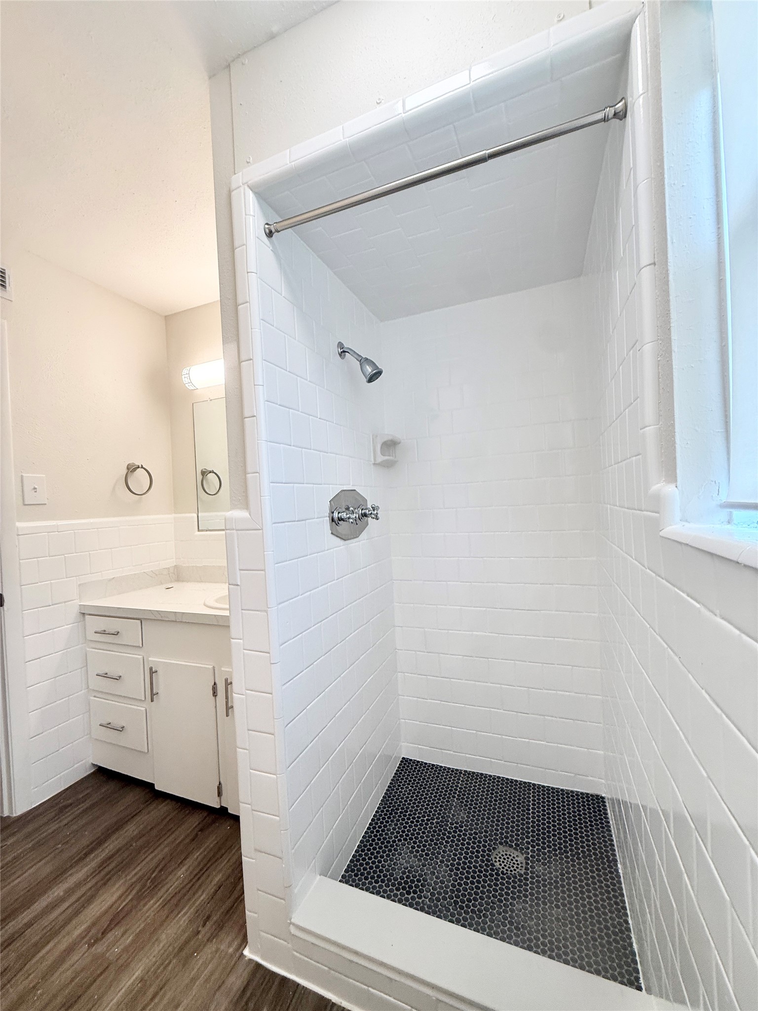 500 Willow Drive C7 Property Photo 17