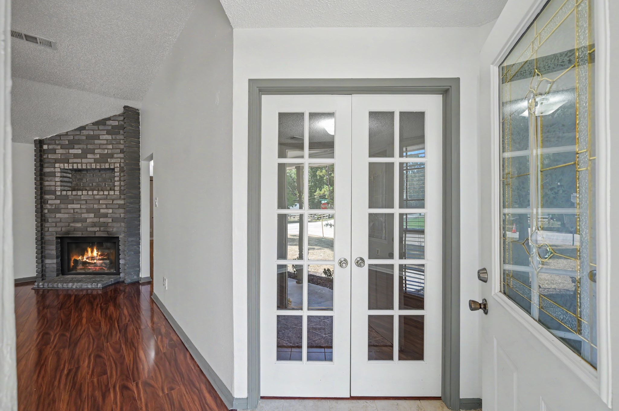 25103 Thrushwood Lane Property Photo 9