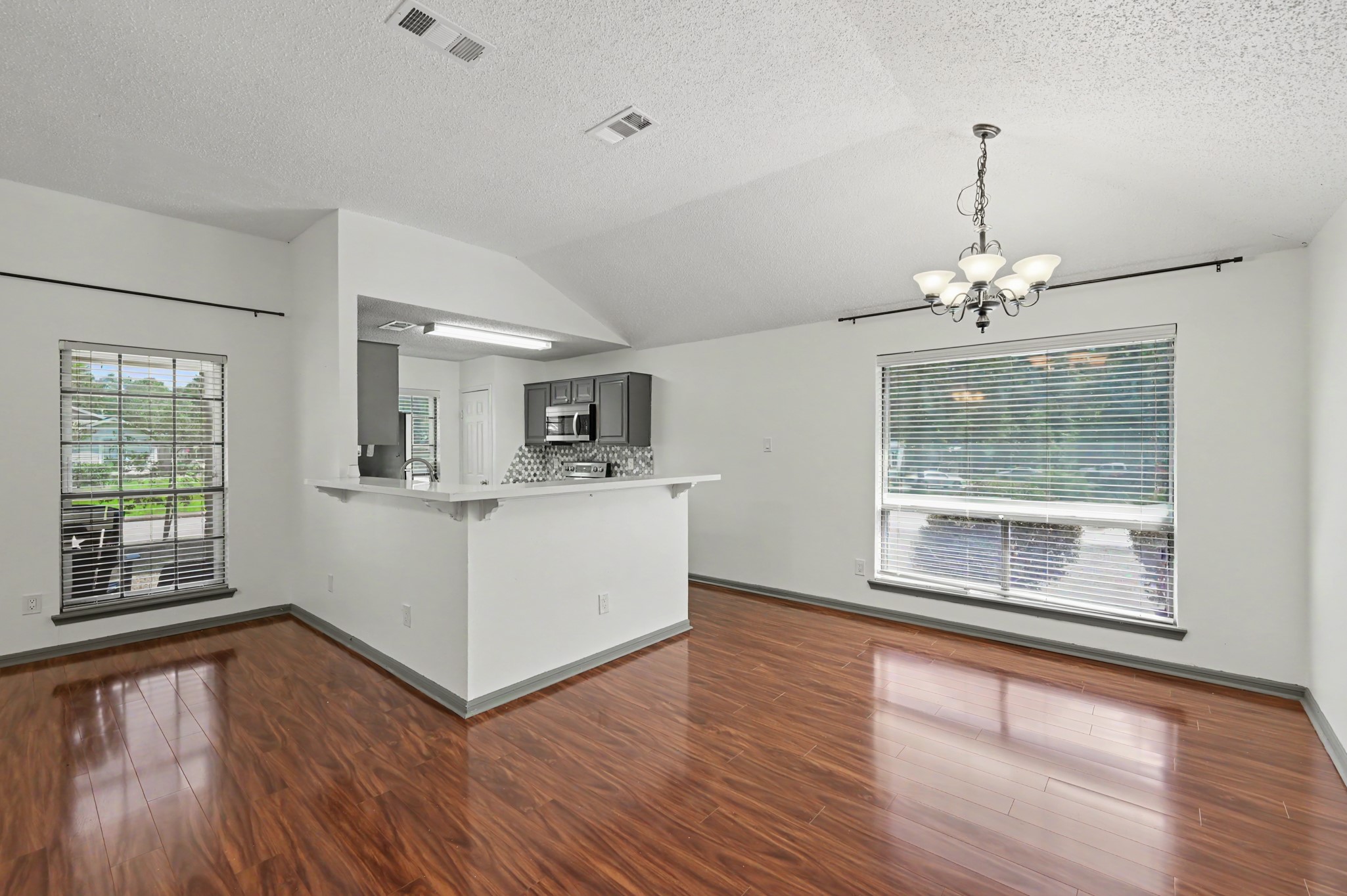 25103 Thrushwood Lane Property Photo 14