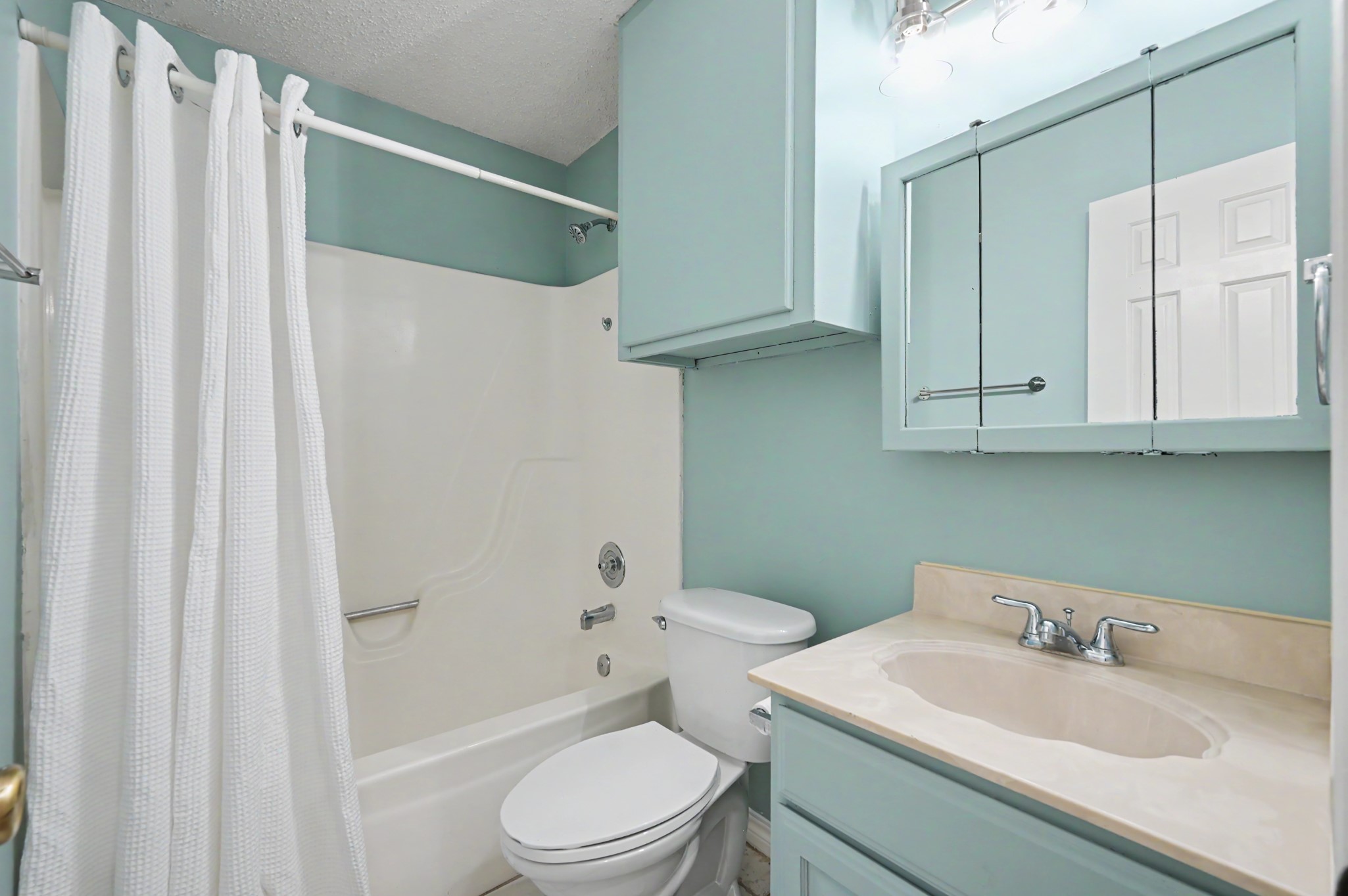 25103 Thrushwood Lane Property Photo 21