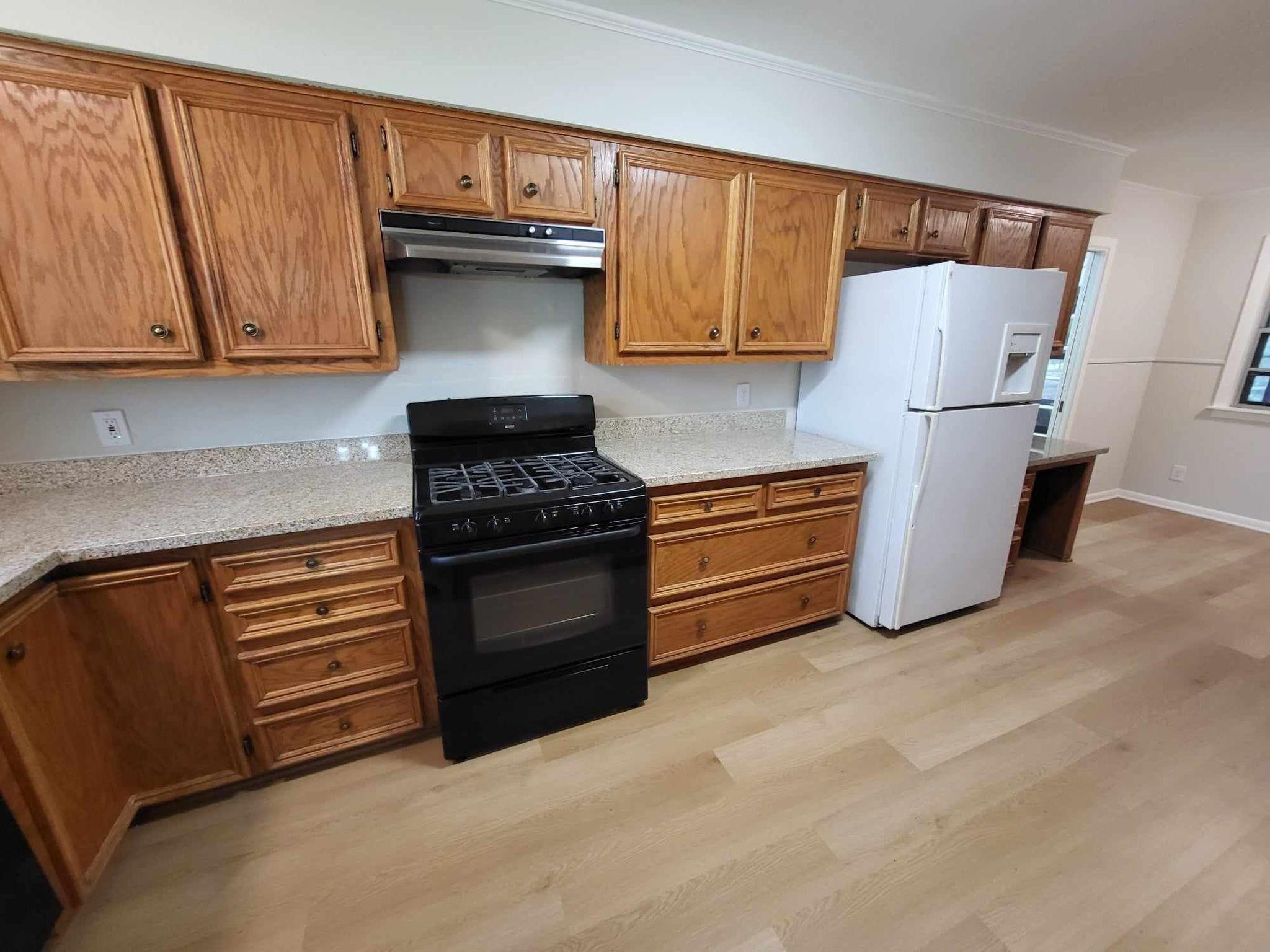 706 Maple St Property Photo 12