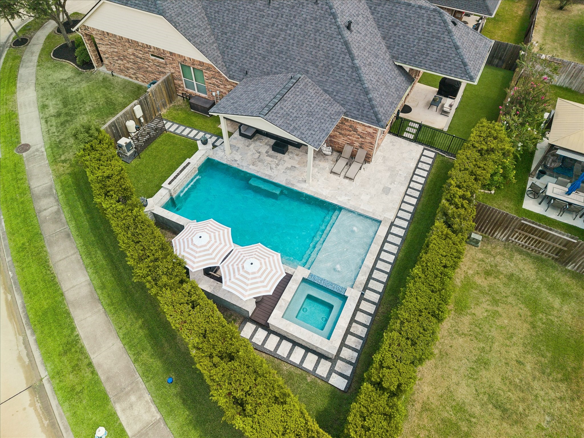 8126 Sweet Gardens Court Property Photo 45