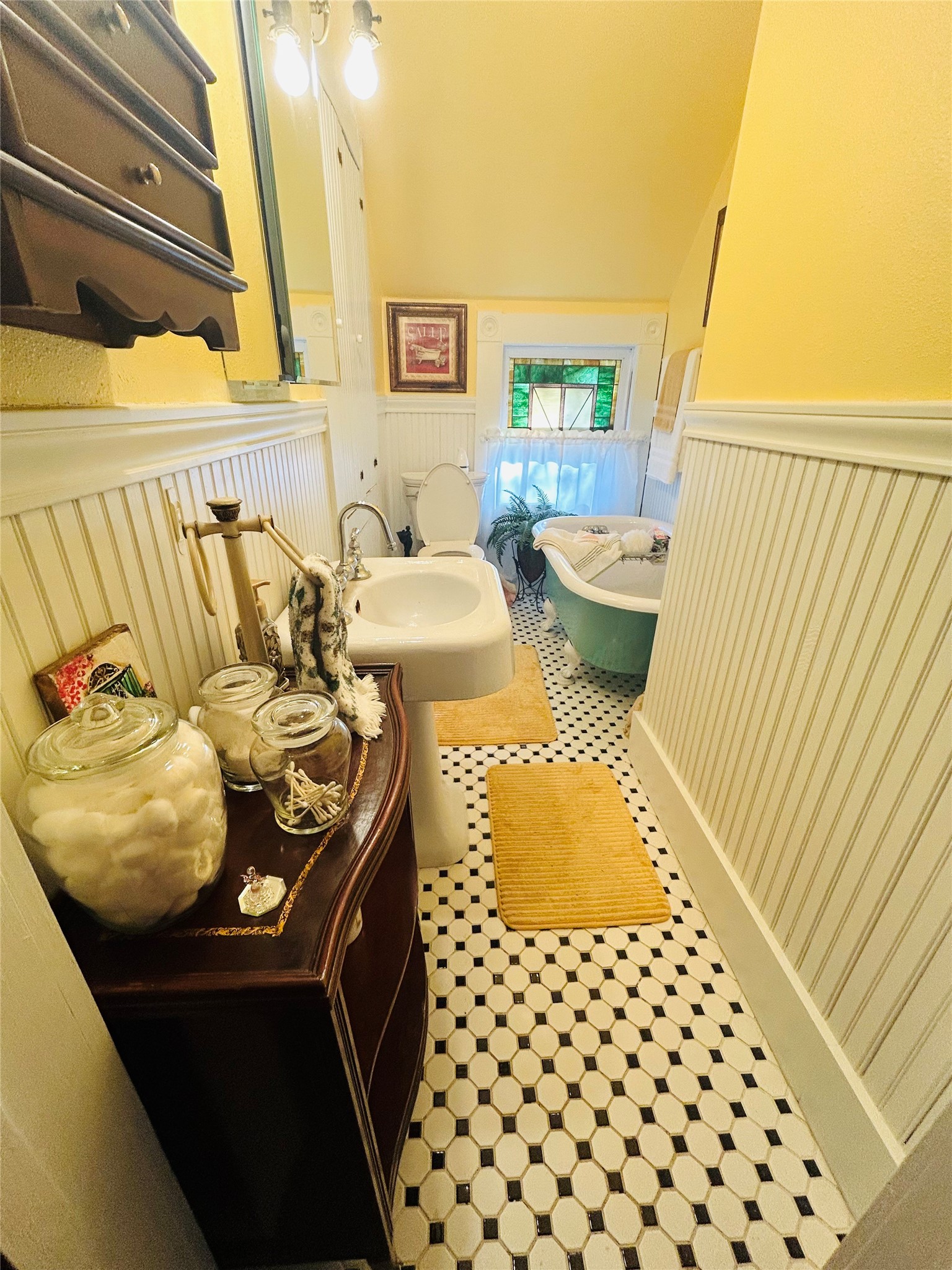 111 S Masonic Street Property Photo 13