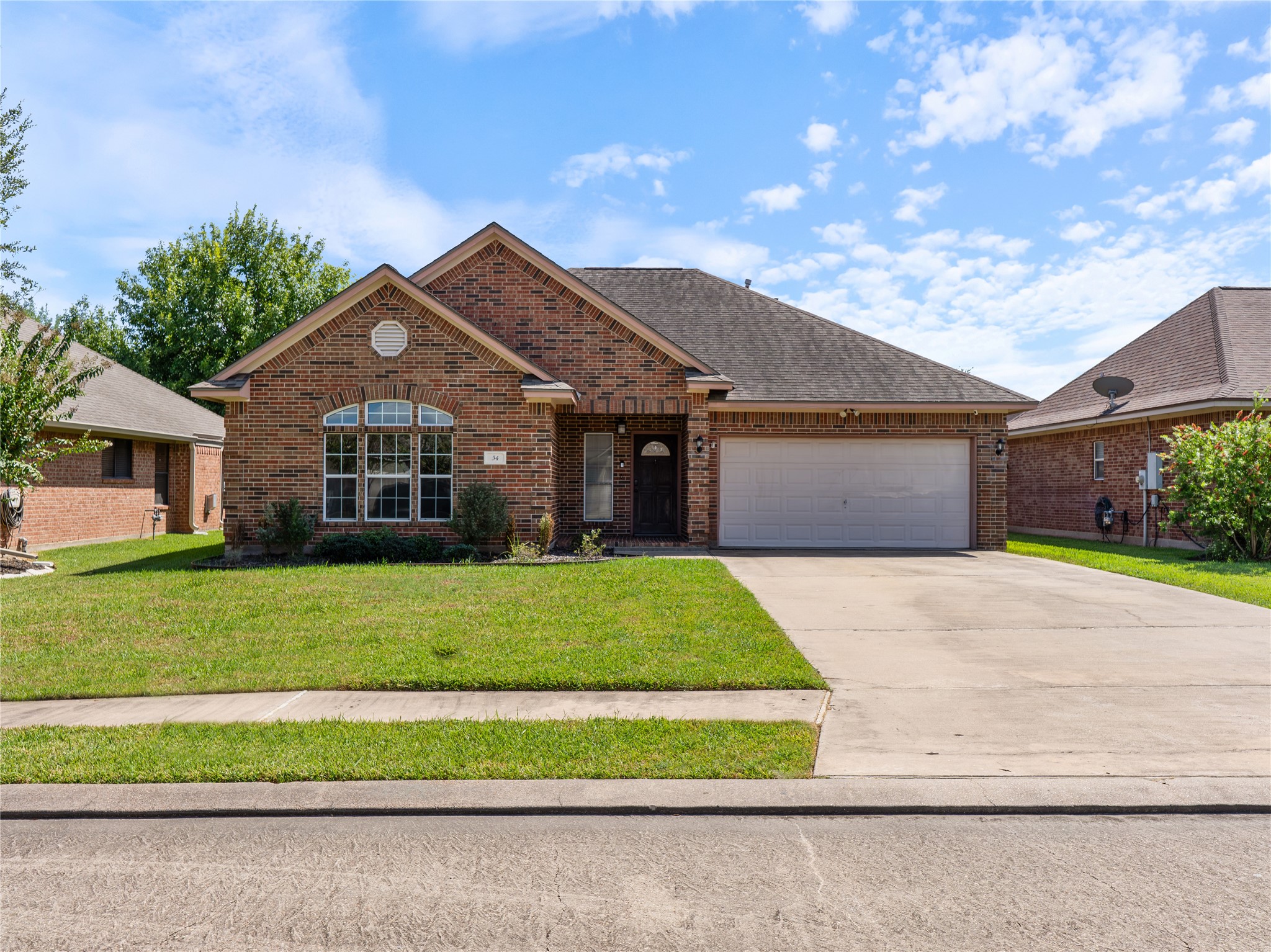 54 Tangerine Court Property Photo 1