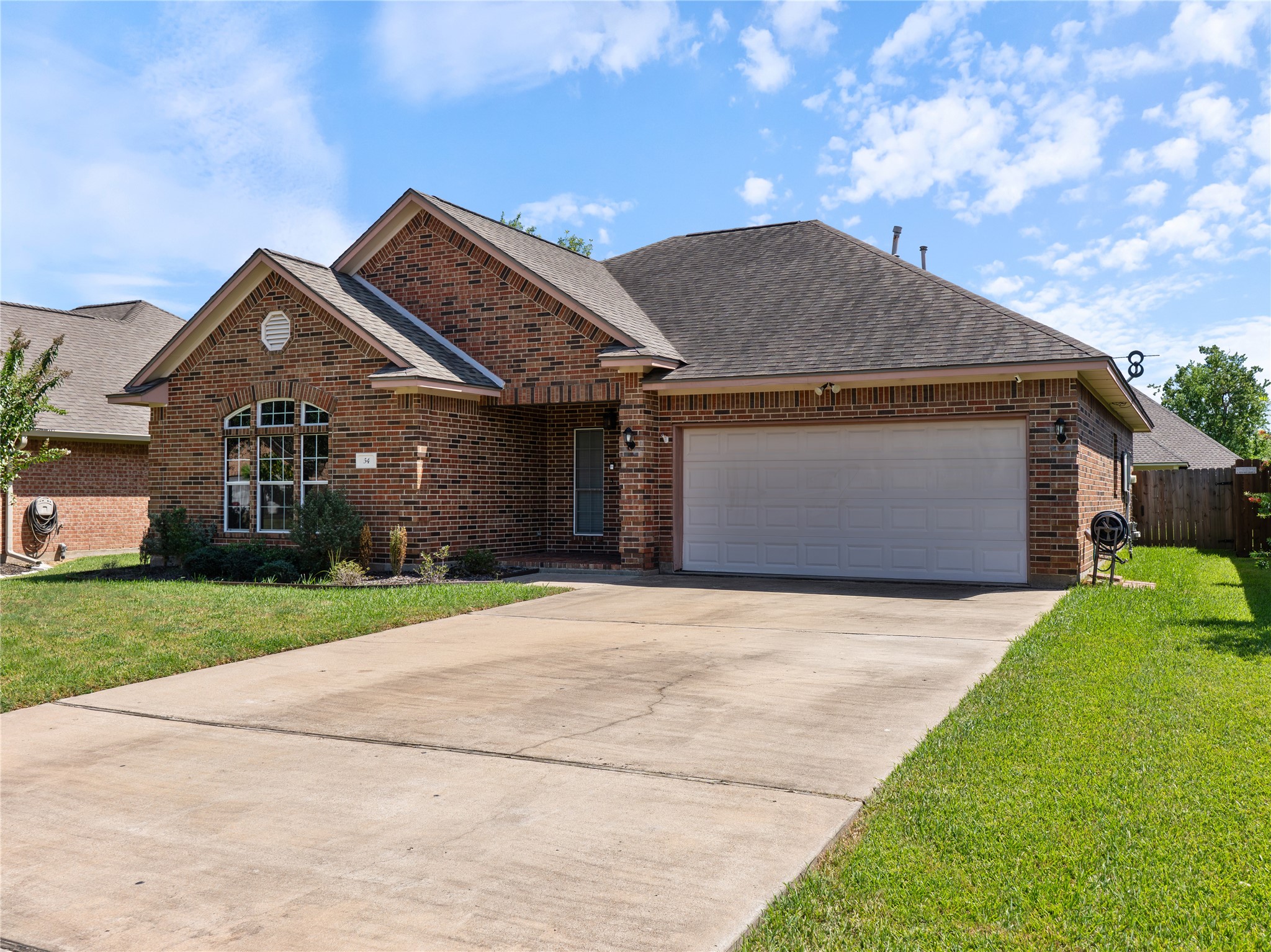 54 Tangerine Court Property Photo 2