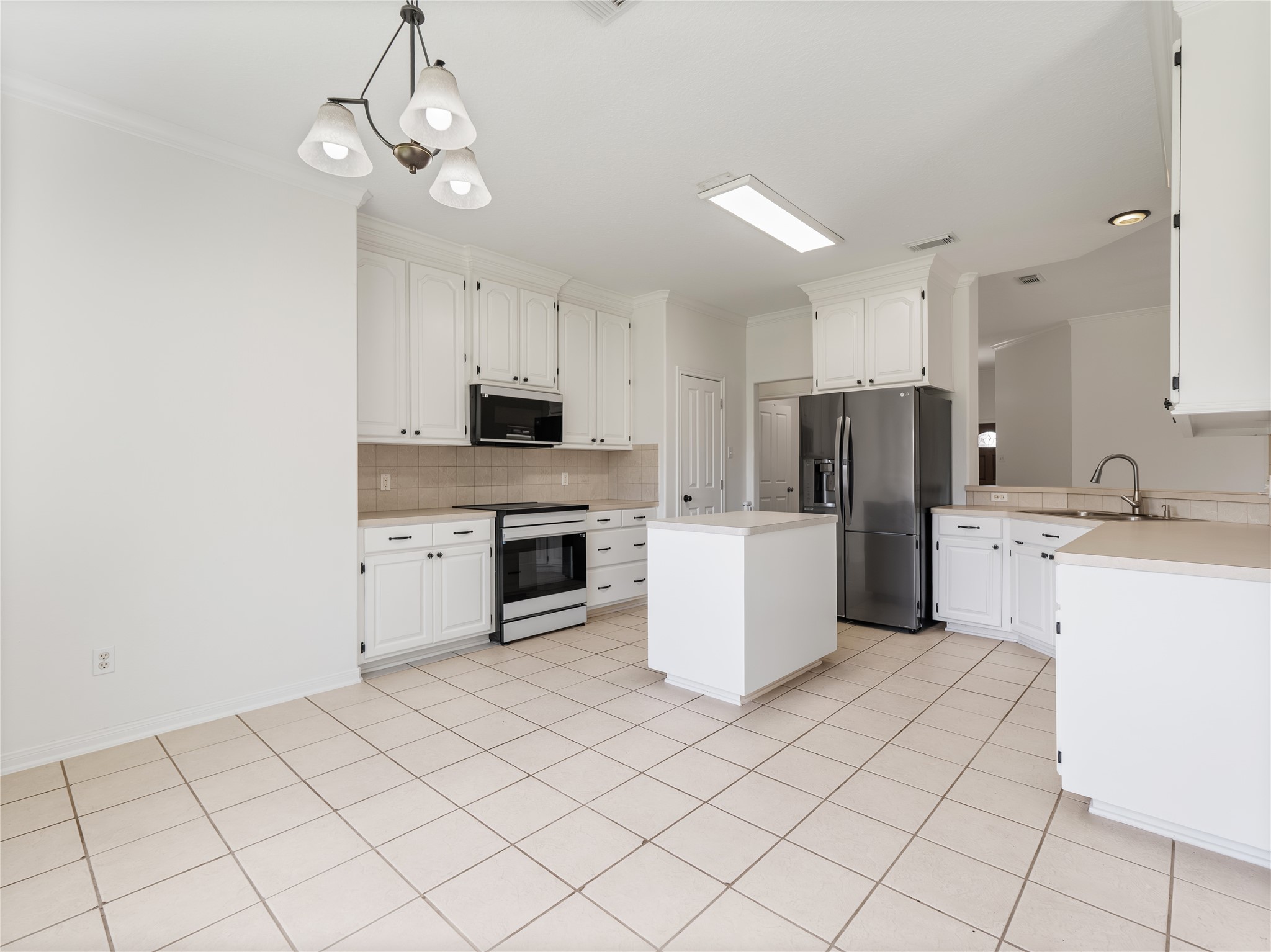 54 Tangerine Court Property Photo 11