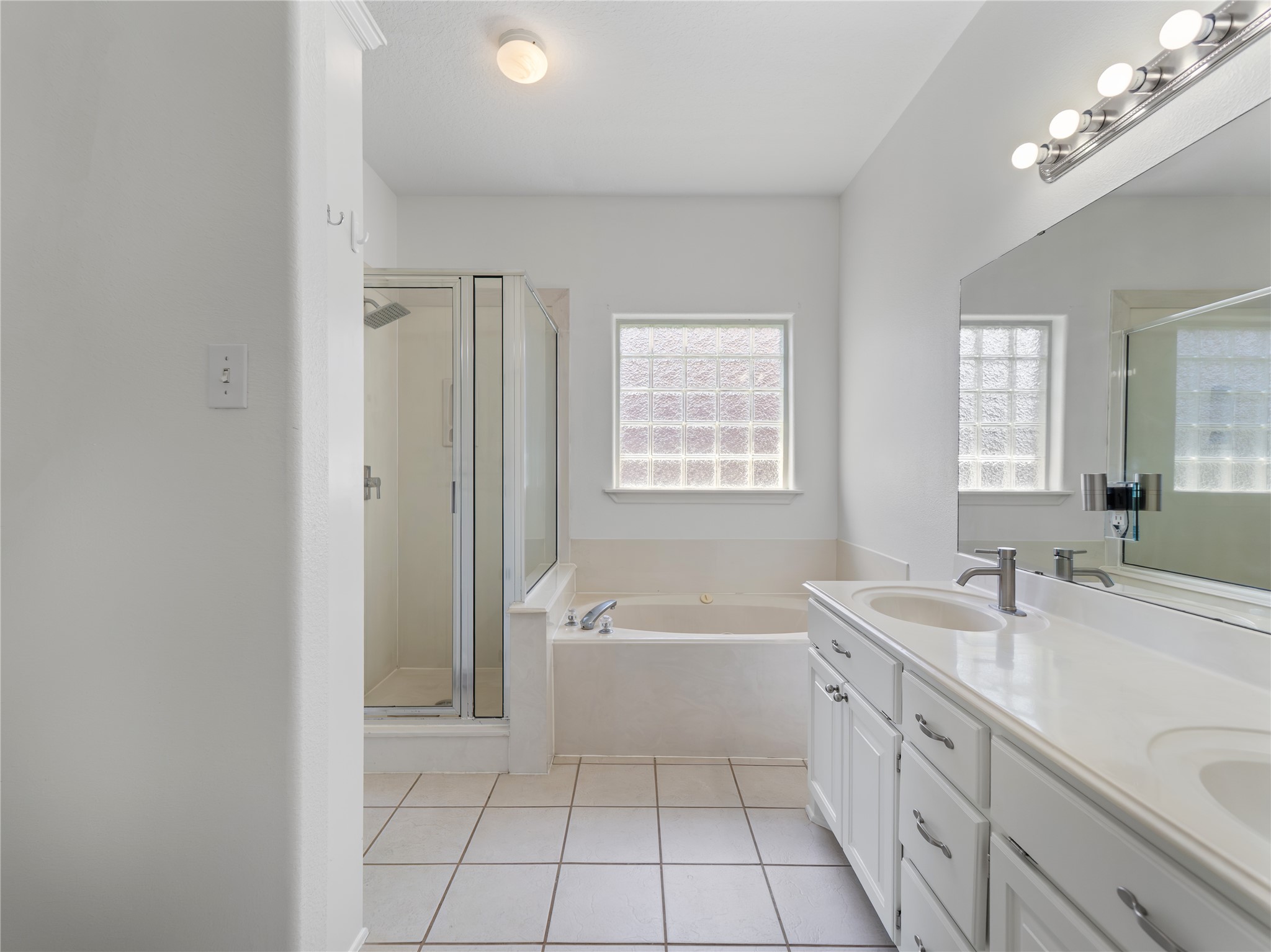 54 Tangerine Court Property Photo 17