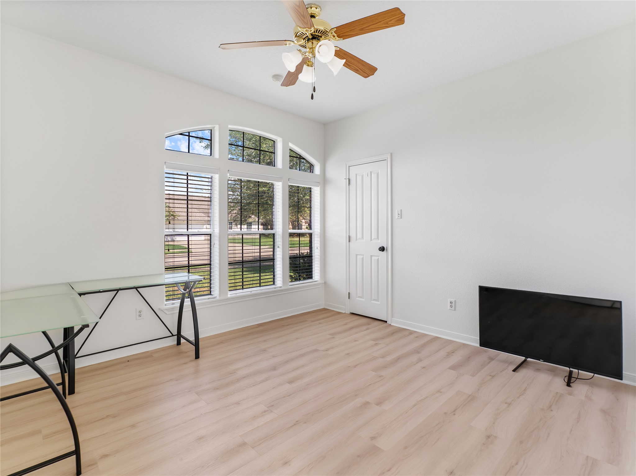 54 Tangerine Court Property Photo 32
