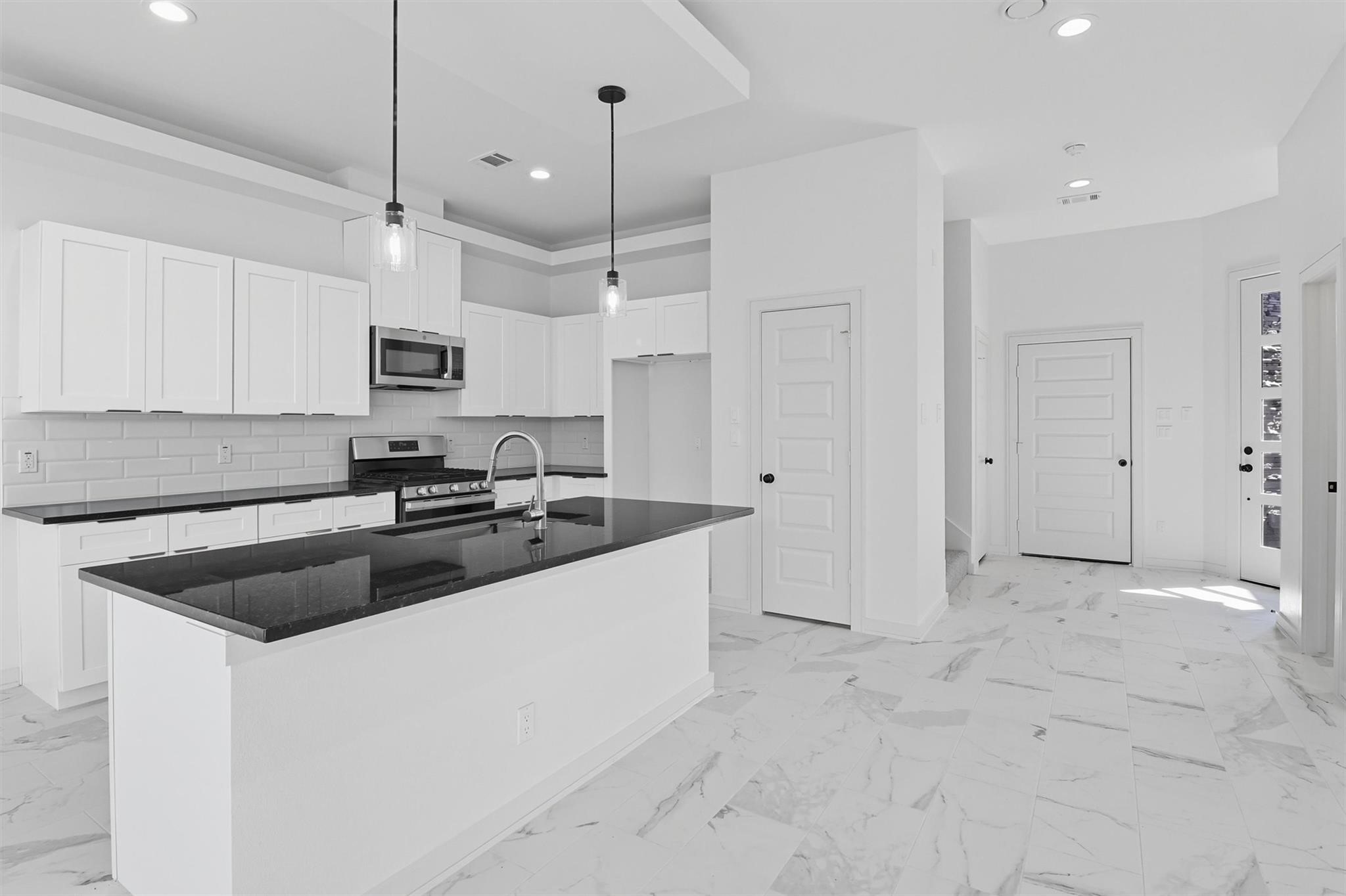 2929 El Fenice Lane Property Photo 8