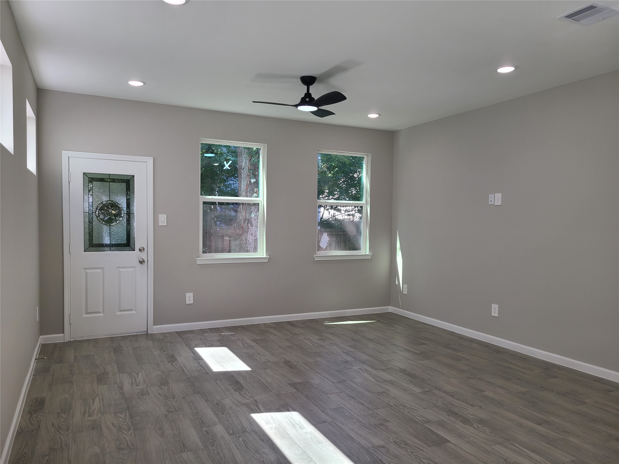 11378 Underwood Street Property Photo 5