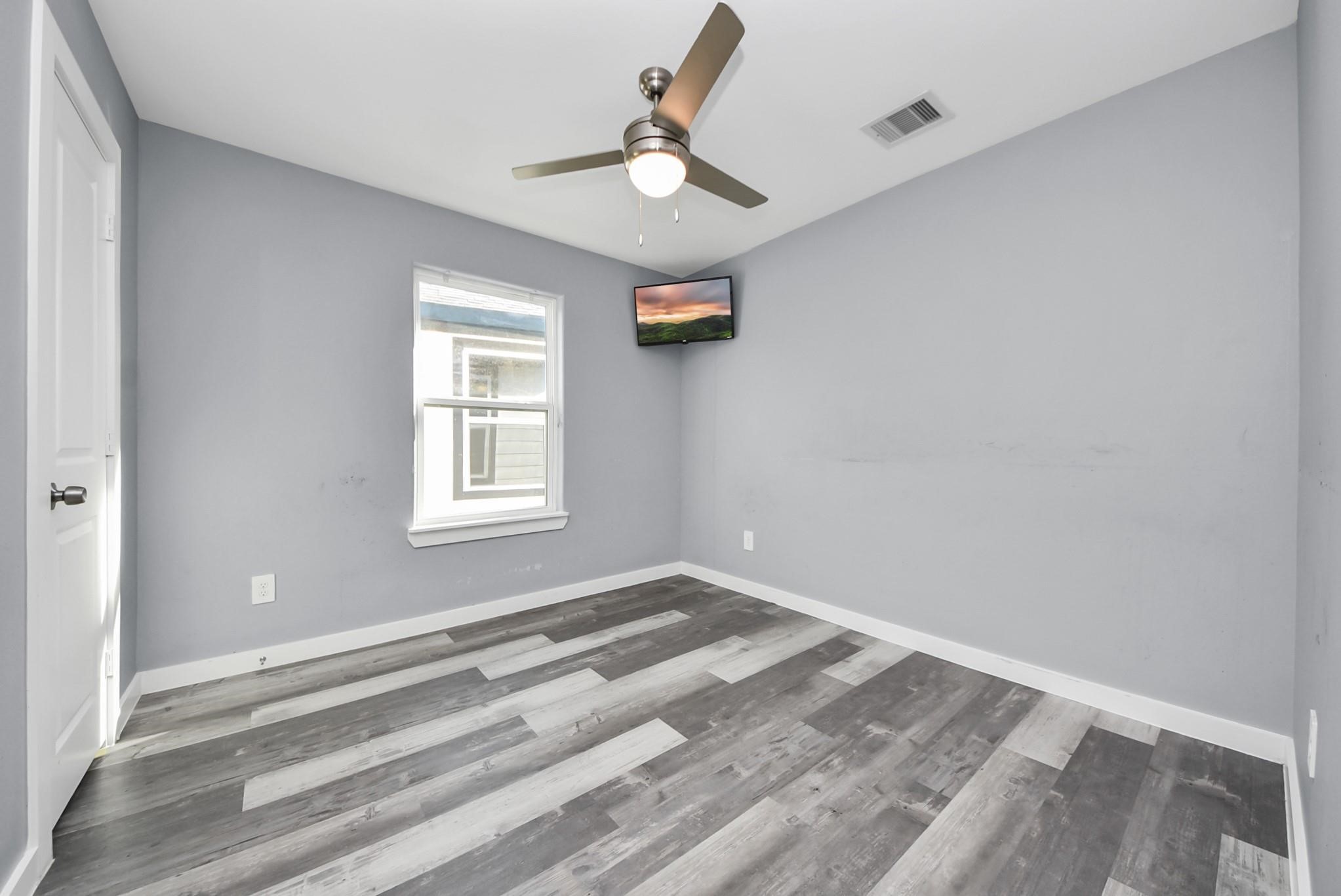 618 Maple Way A/b Property Photo 10