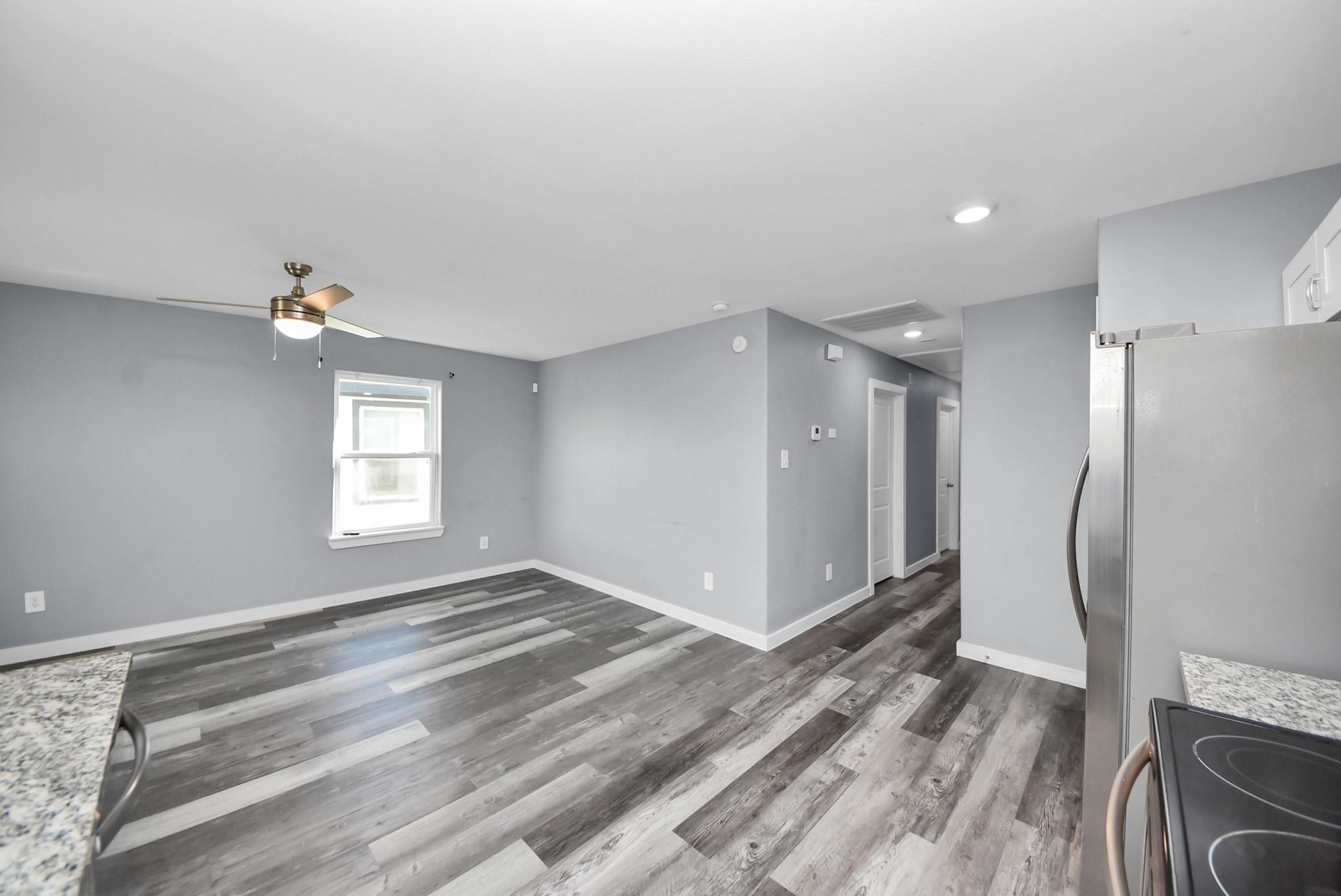 618 Maple Way A/b Property Photo 24