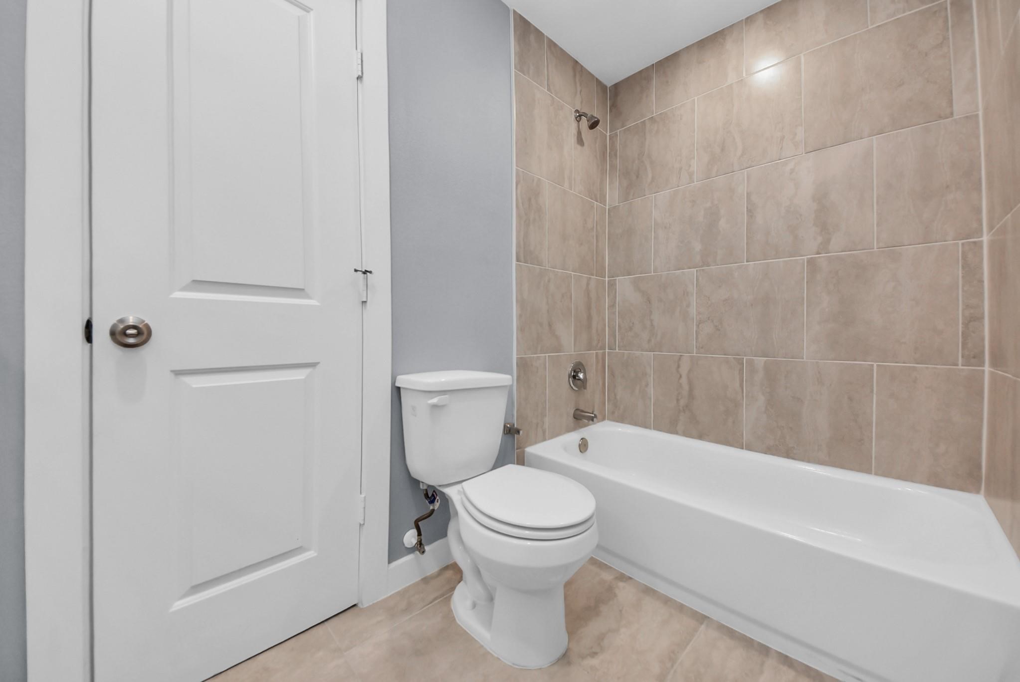 618 Maple Way A/b Property Photo 35