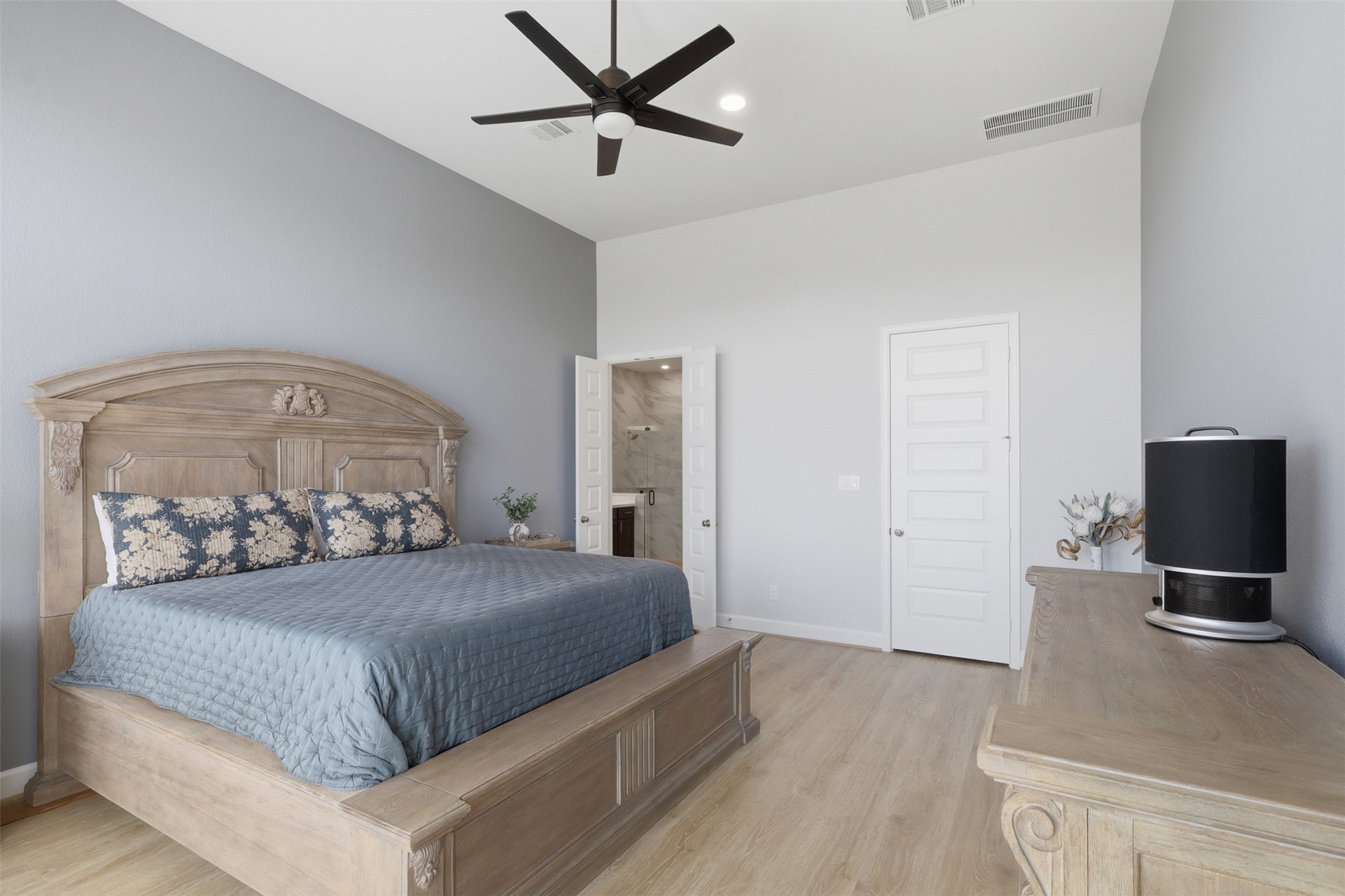 8922 Sierra Nevada Drive Property Photo 25
