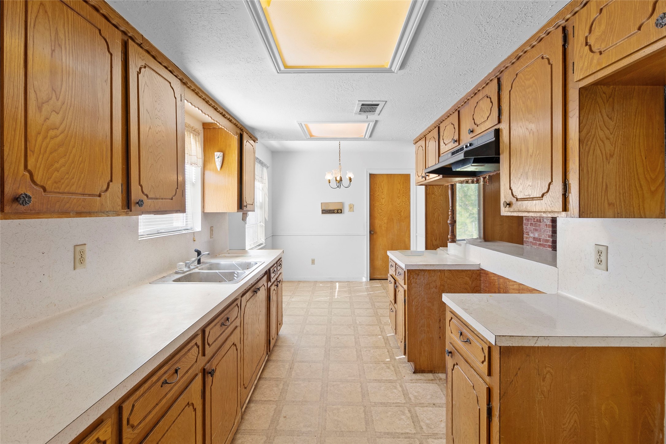 4016 State Highway 30 W Property Photo 12