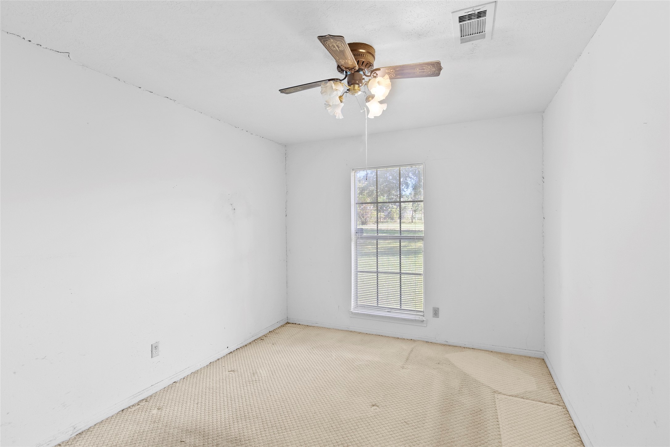 4016 State Highway 30 W Property Photo 16