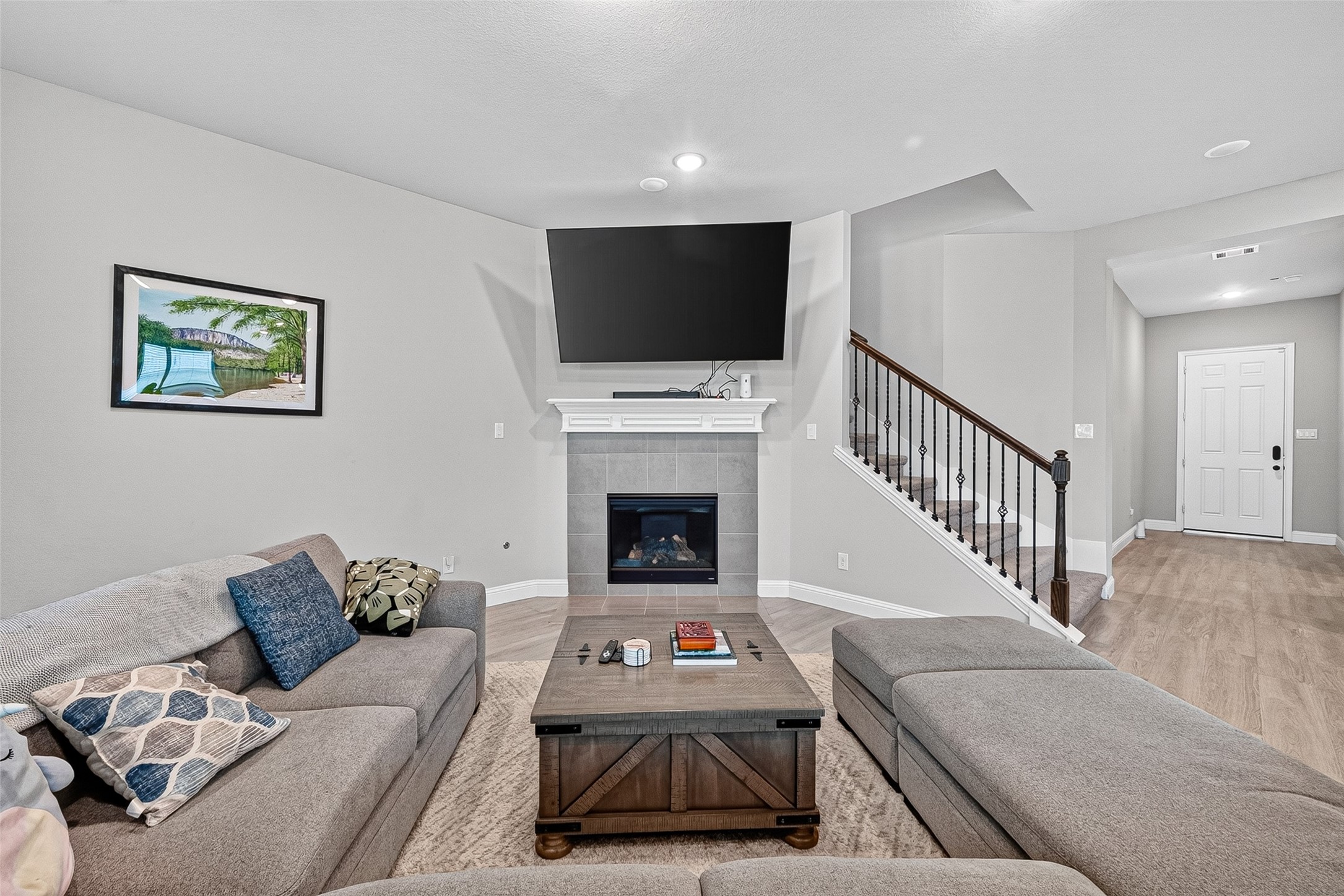 6506 Tiburon Lakes Drive Property Photo 7