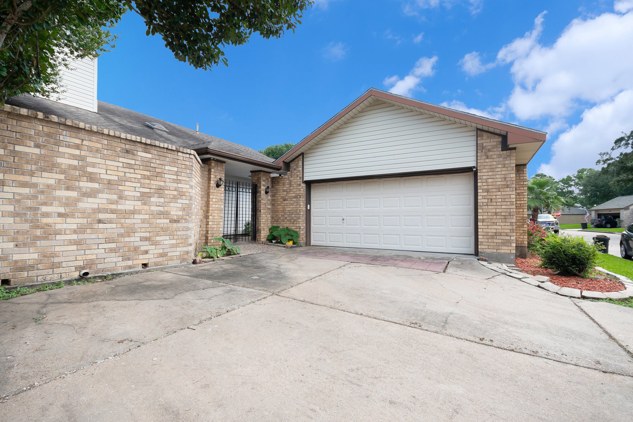 1723 Plumbwood Way Property Photo 4