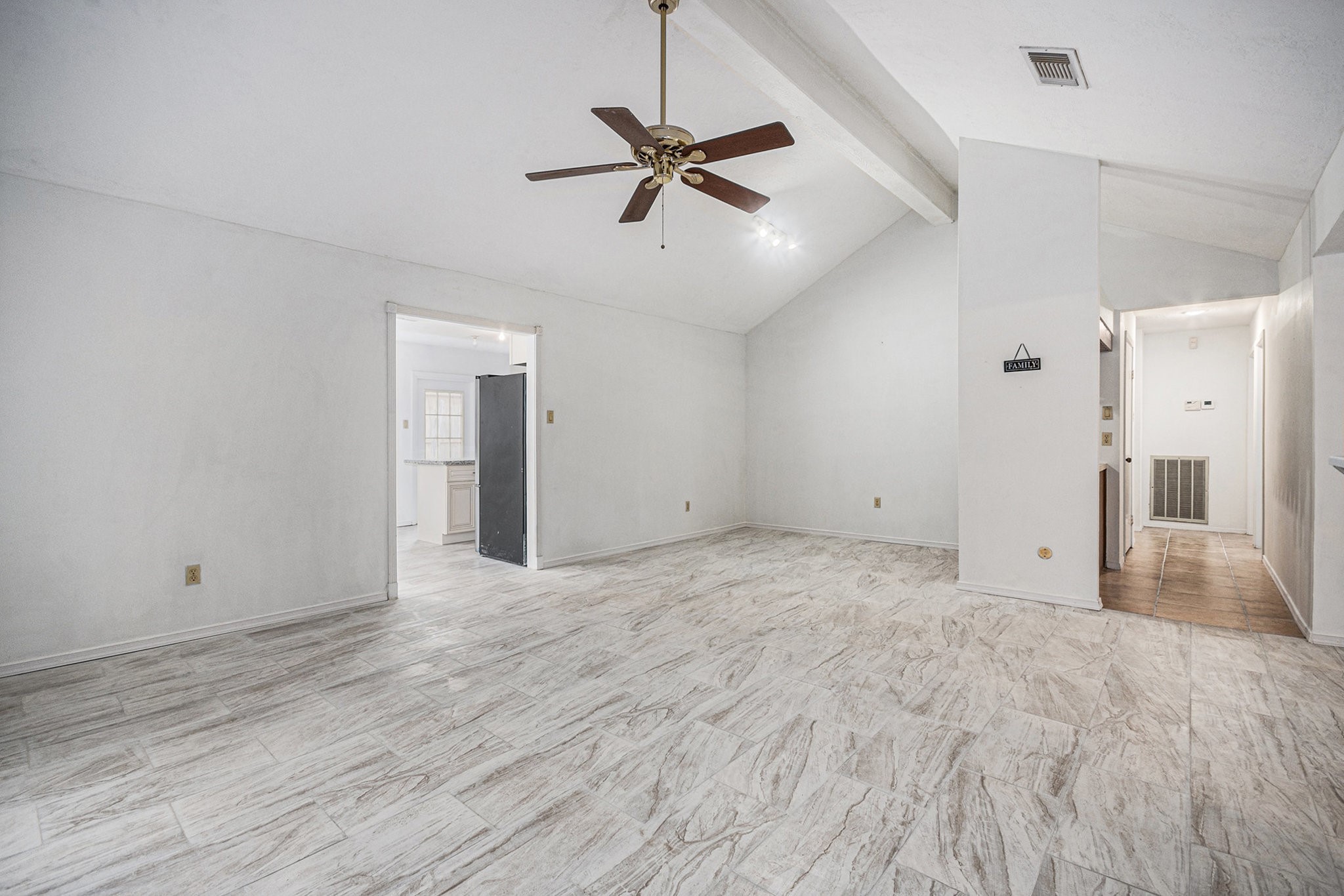 1723 Plumbwood Way Property Photo 6