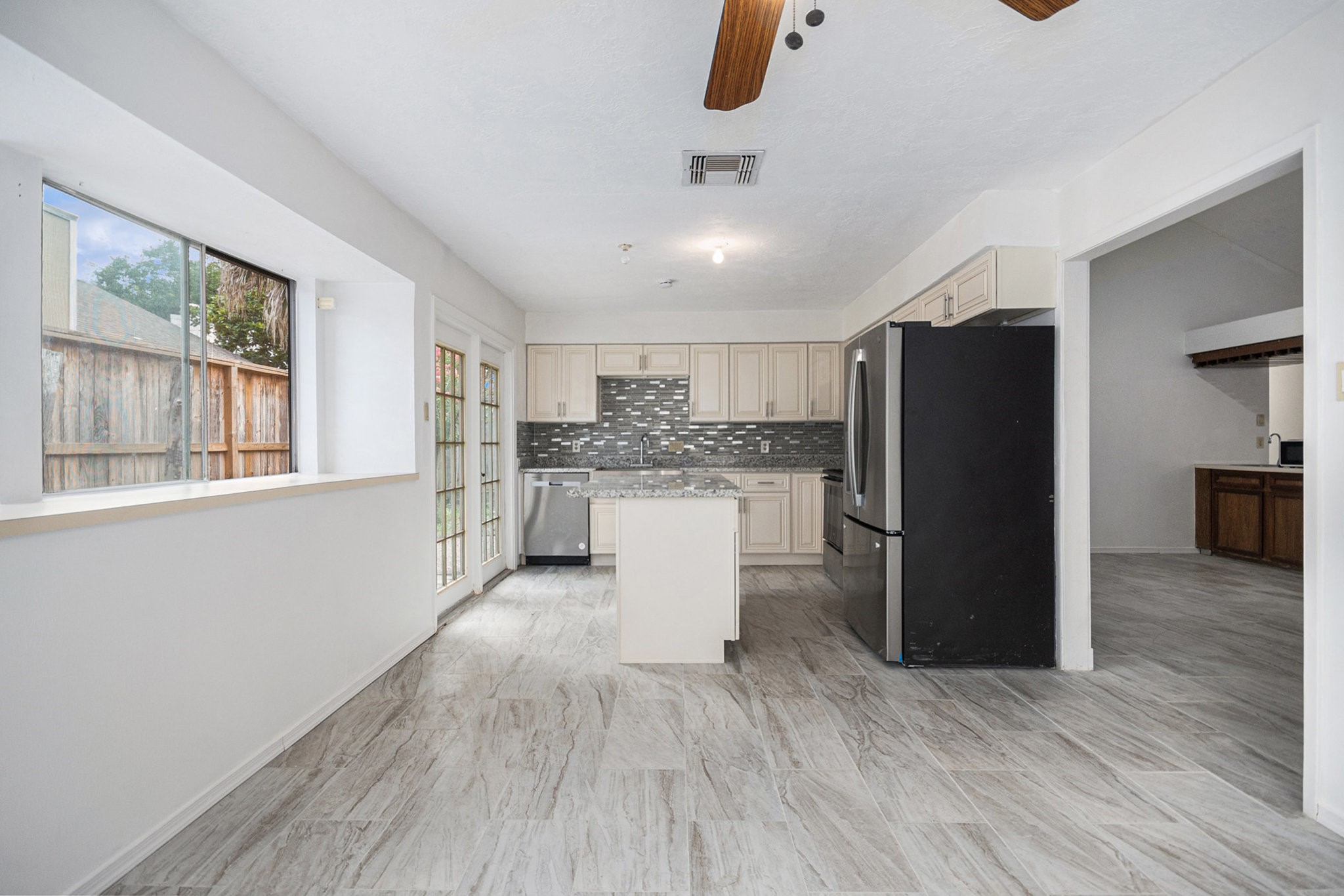 1723 Plumbwood Way Property Photo 11