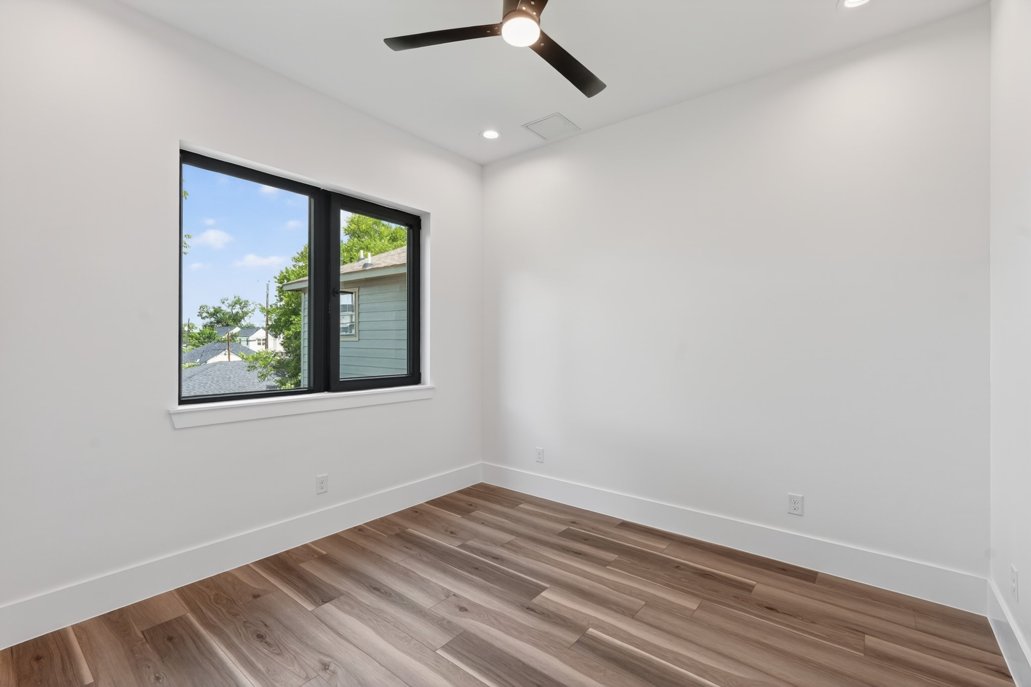 6822 Sidney Street A Property Photo 27