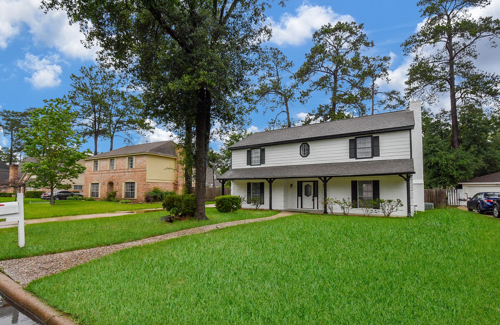 15814 Winding Moss Drive Property Photo 3
