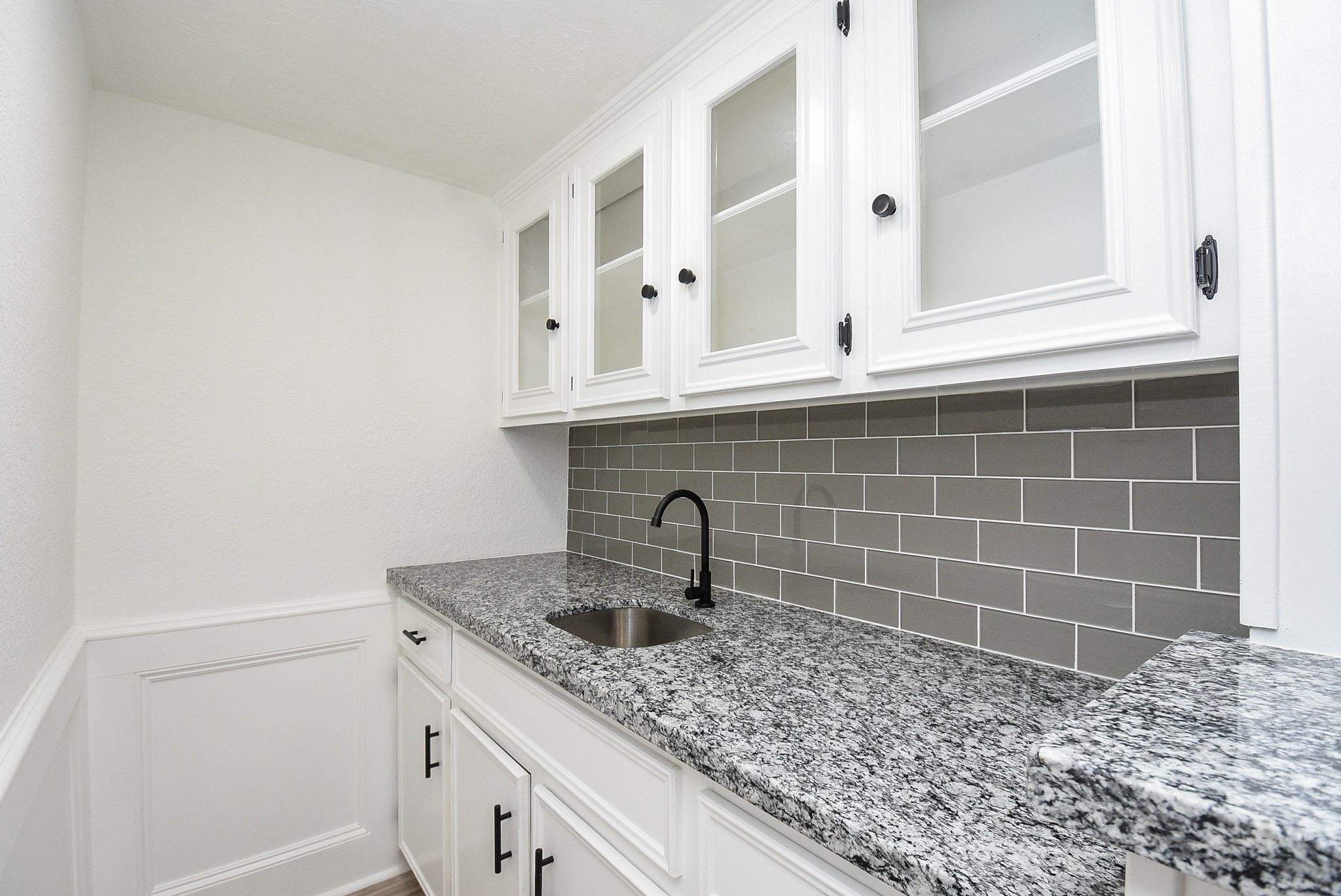 15814 Winding Moss Drive Property Photo 8