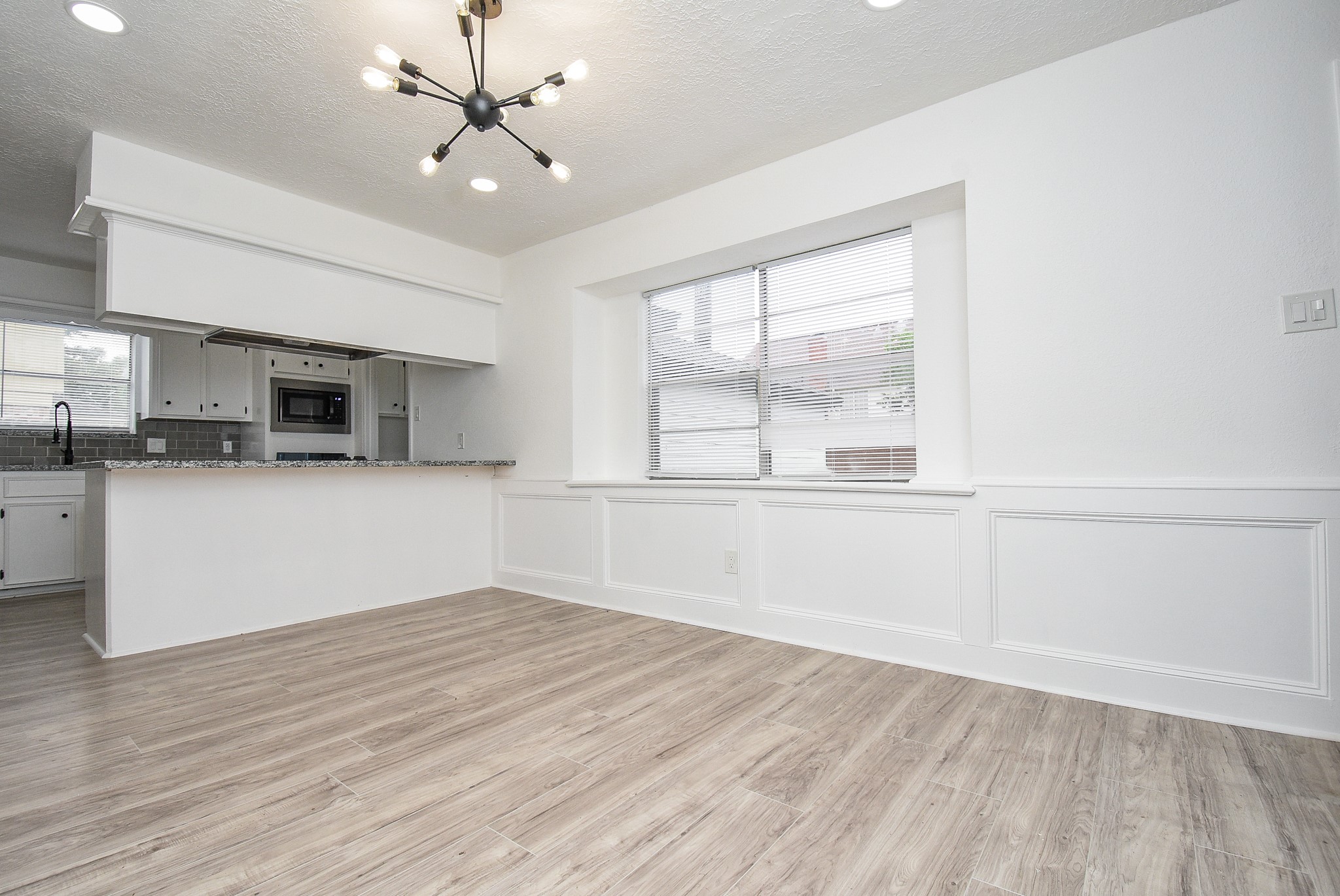 15814 Winding Moss Drive Property Photo 12