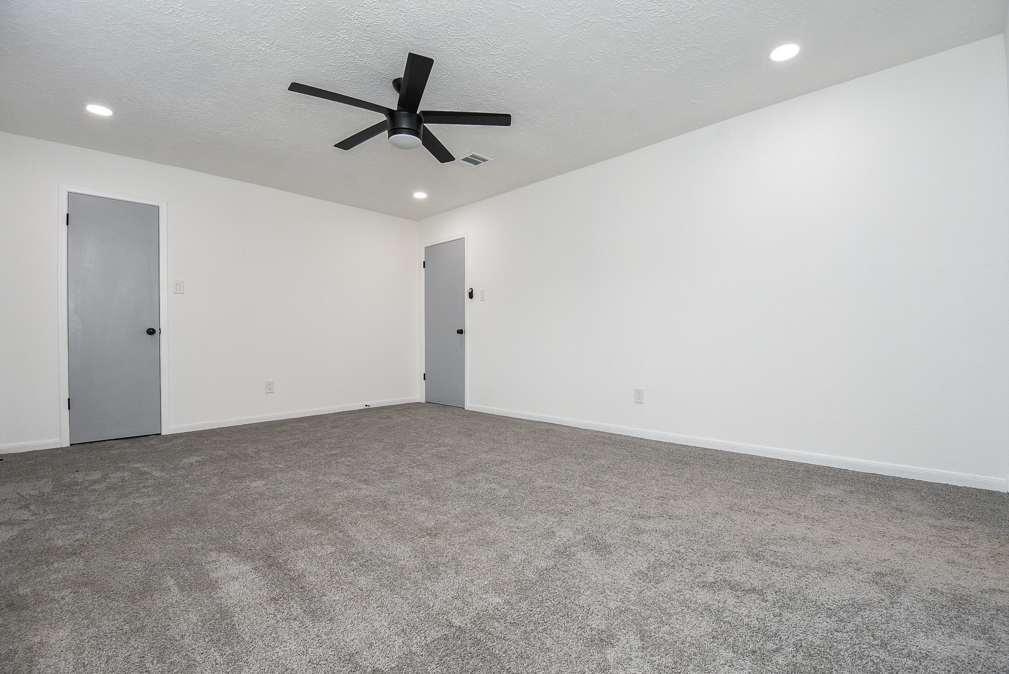 15814 Winding Moss Drive Property Photo 25
