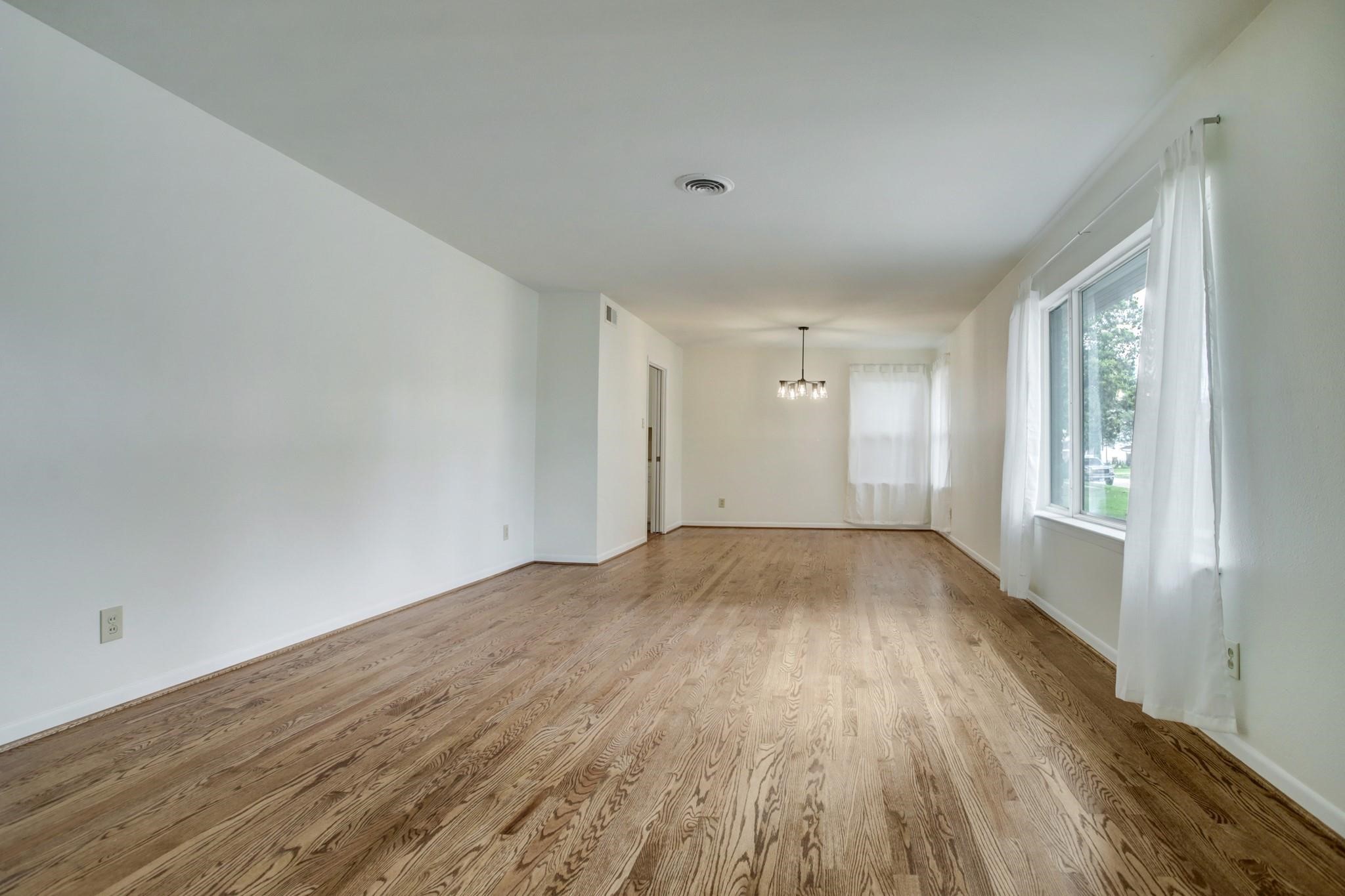 3807 Murworth Drive Property Photo 3