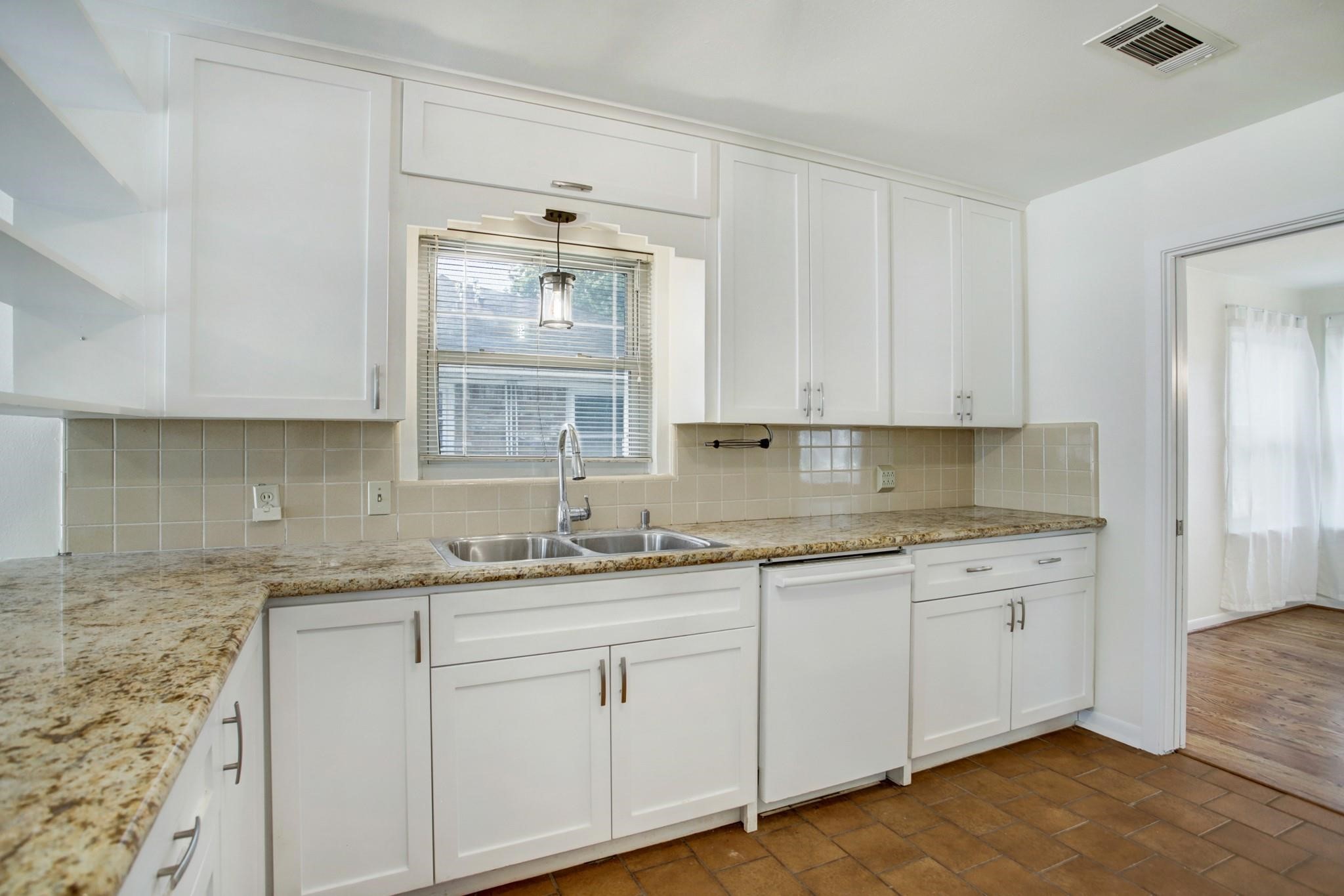 3807 Murworth Drive Property Photo 6