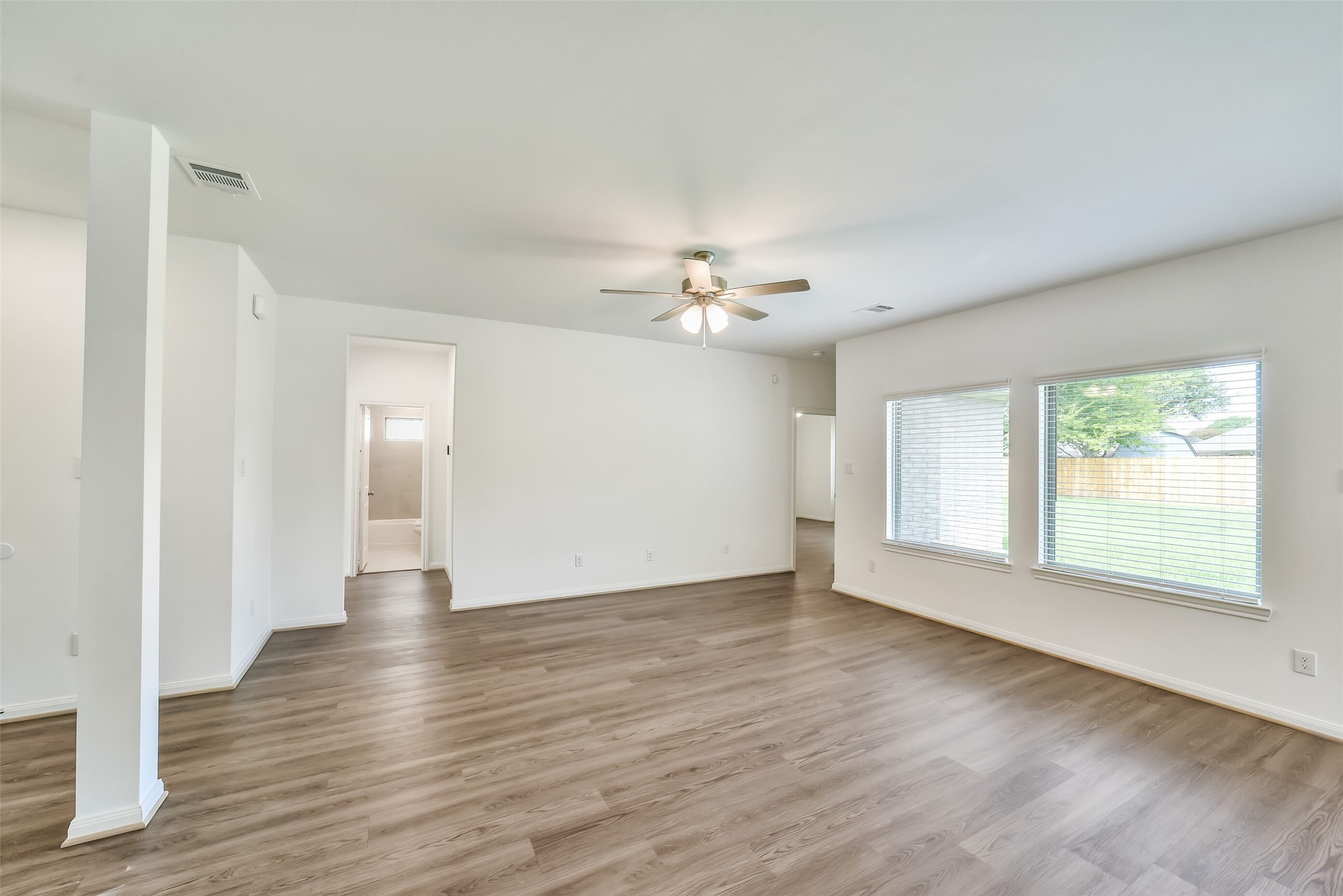 11611 Moltere Drive Property Photo 3