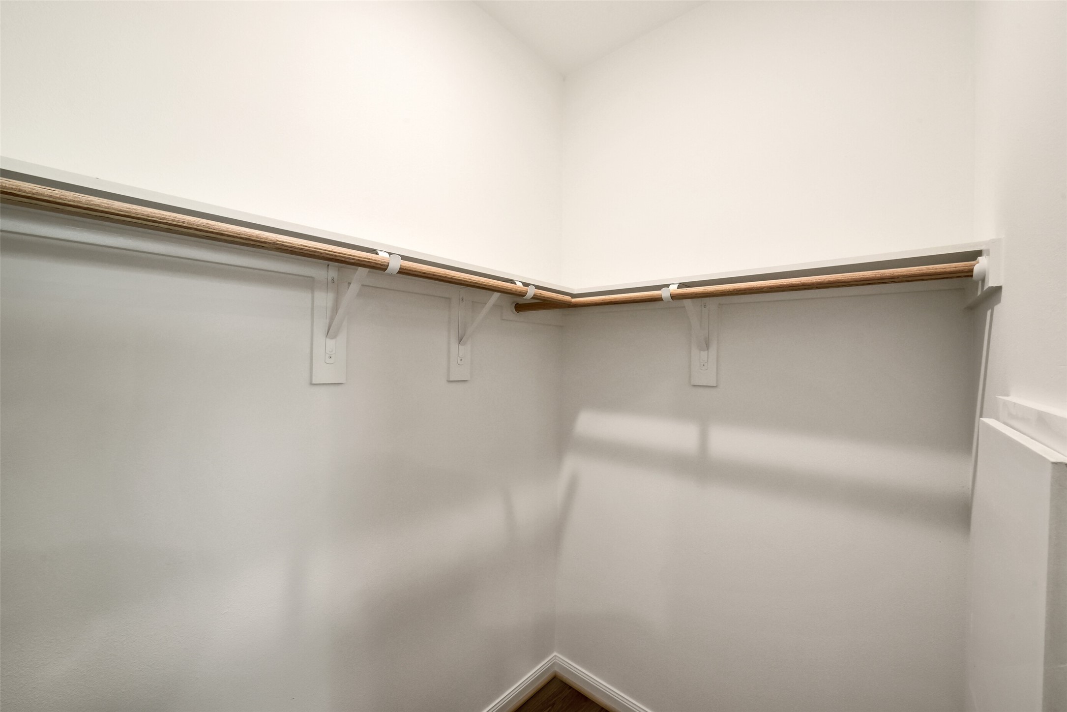11611 Moltere Drive Property Photo 20