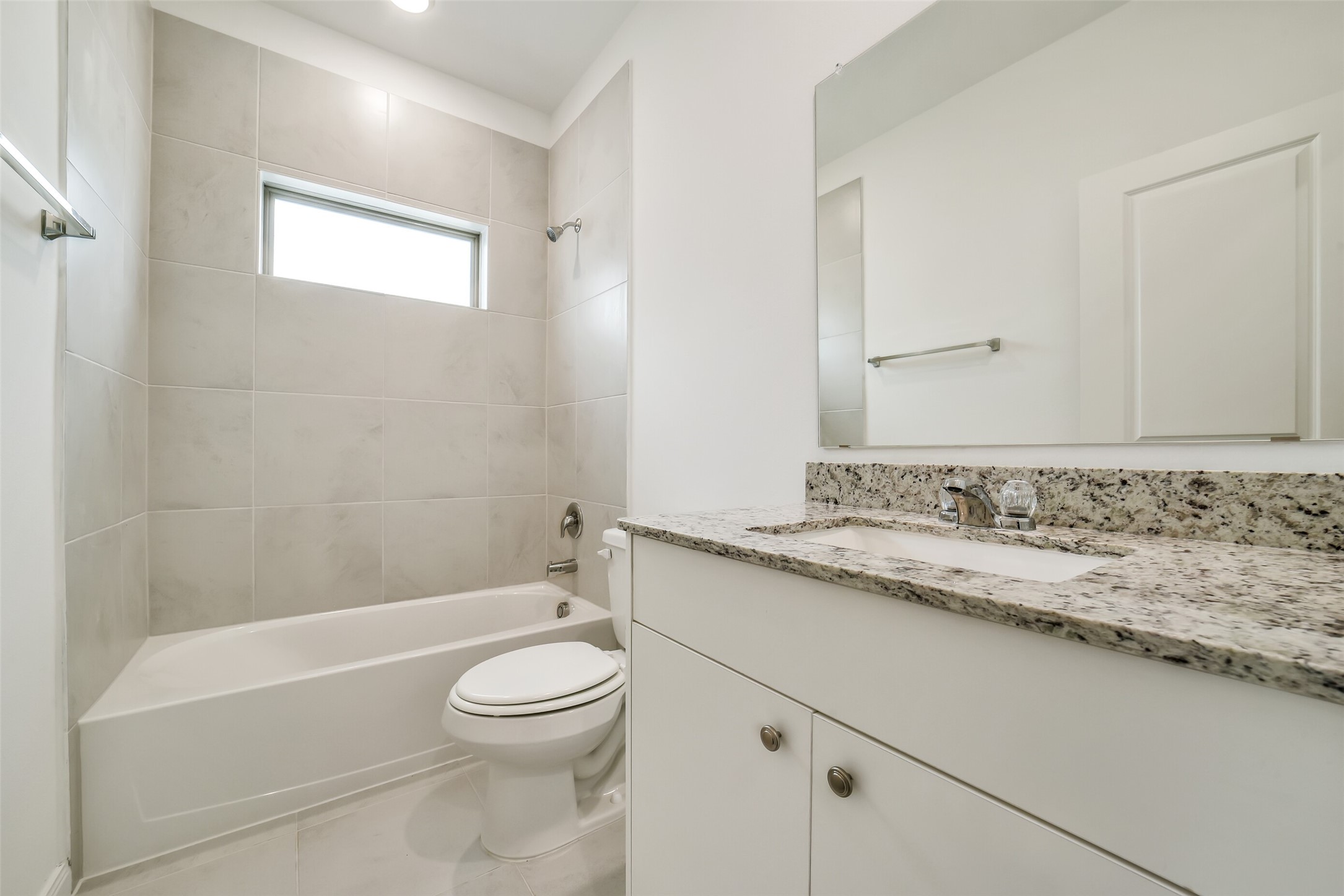 11611 Moltere Drive Property Photo 22