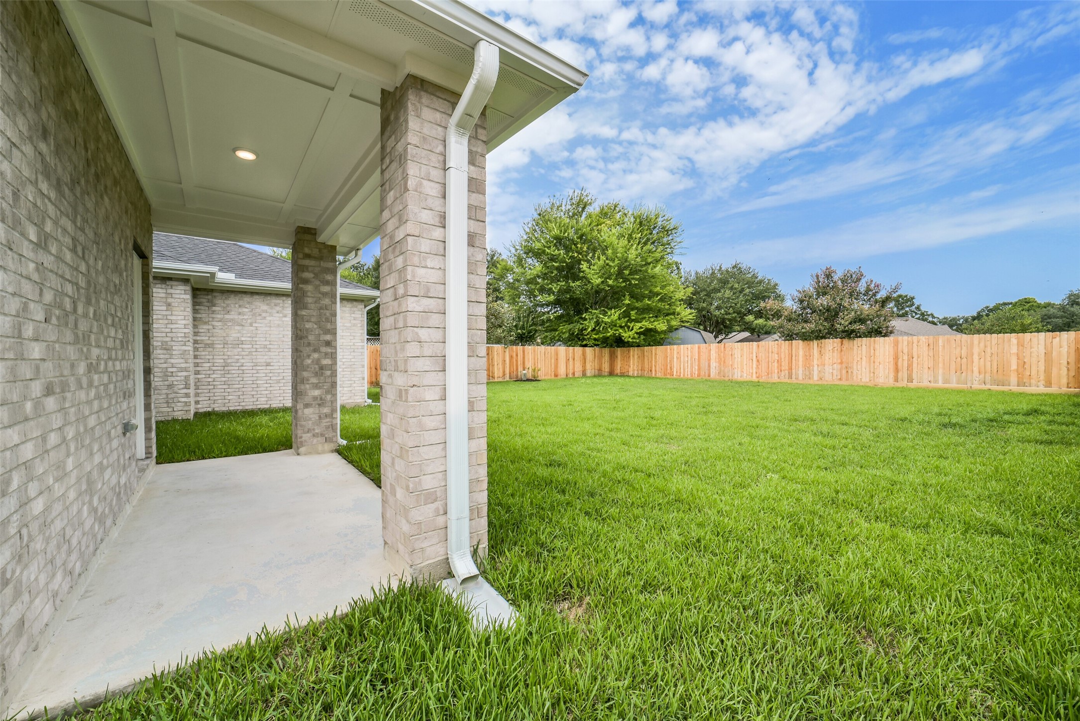 11611 Moltere Drive Property Photo 24