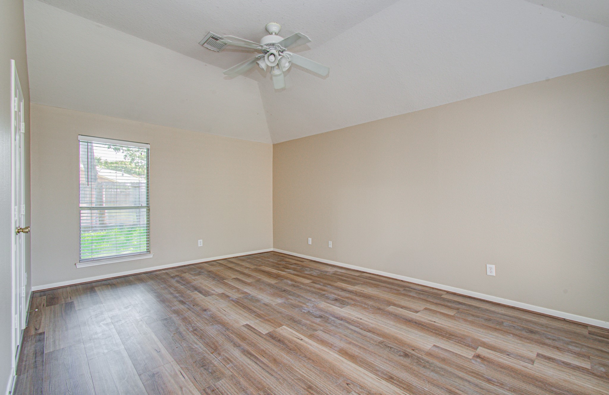 24203 Emory Green Street Property Photo 27